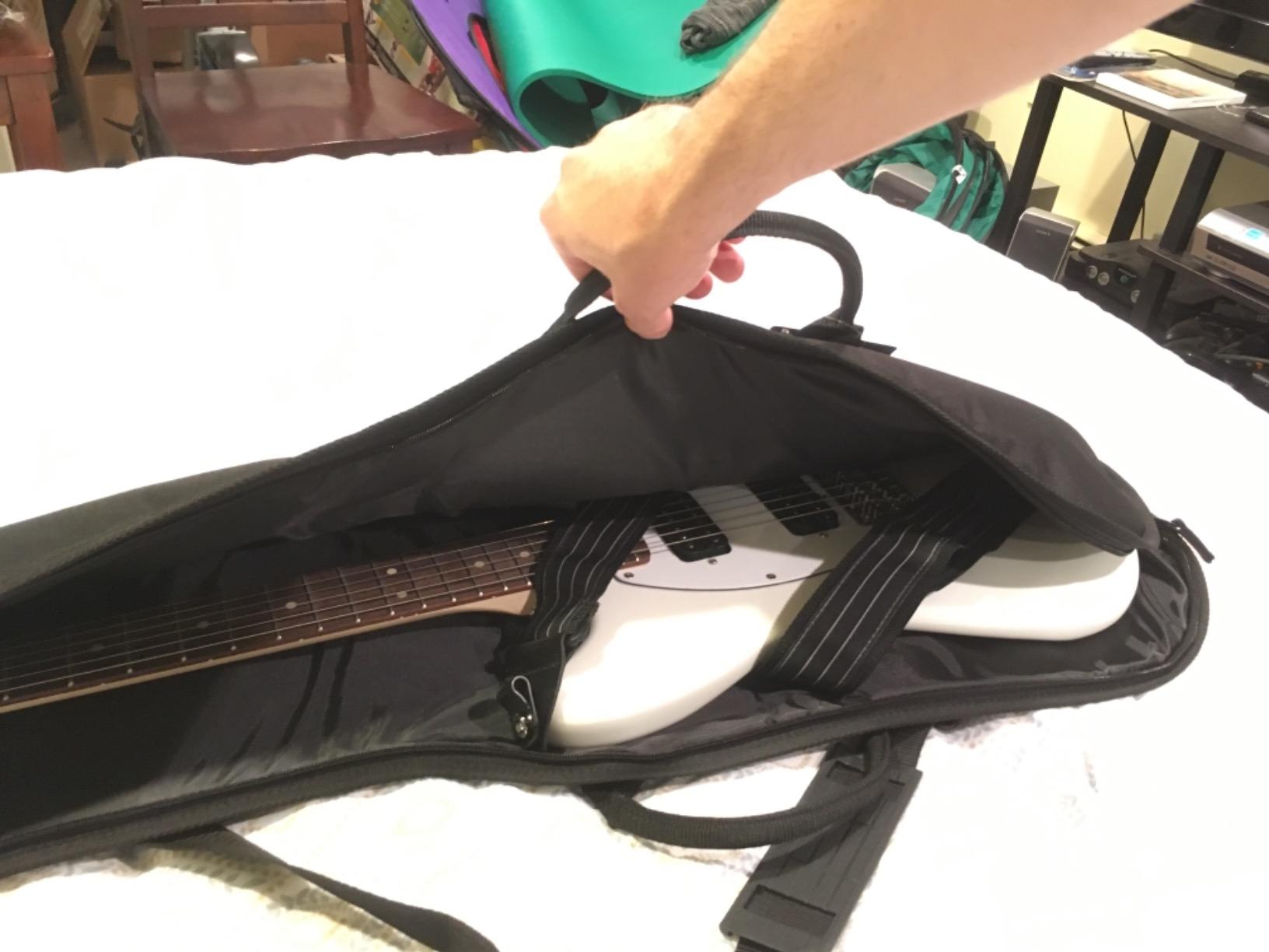 Gator Cases Foam Padded Electric Guitar Gig Bag; Fits Stratocaster and Telecaster Style Guitars up to 40.3