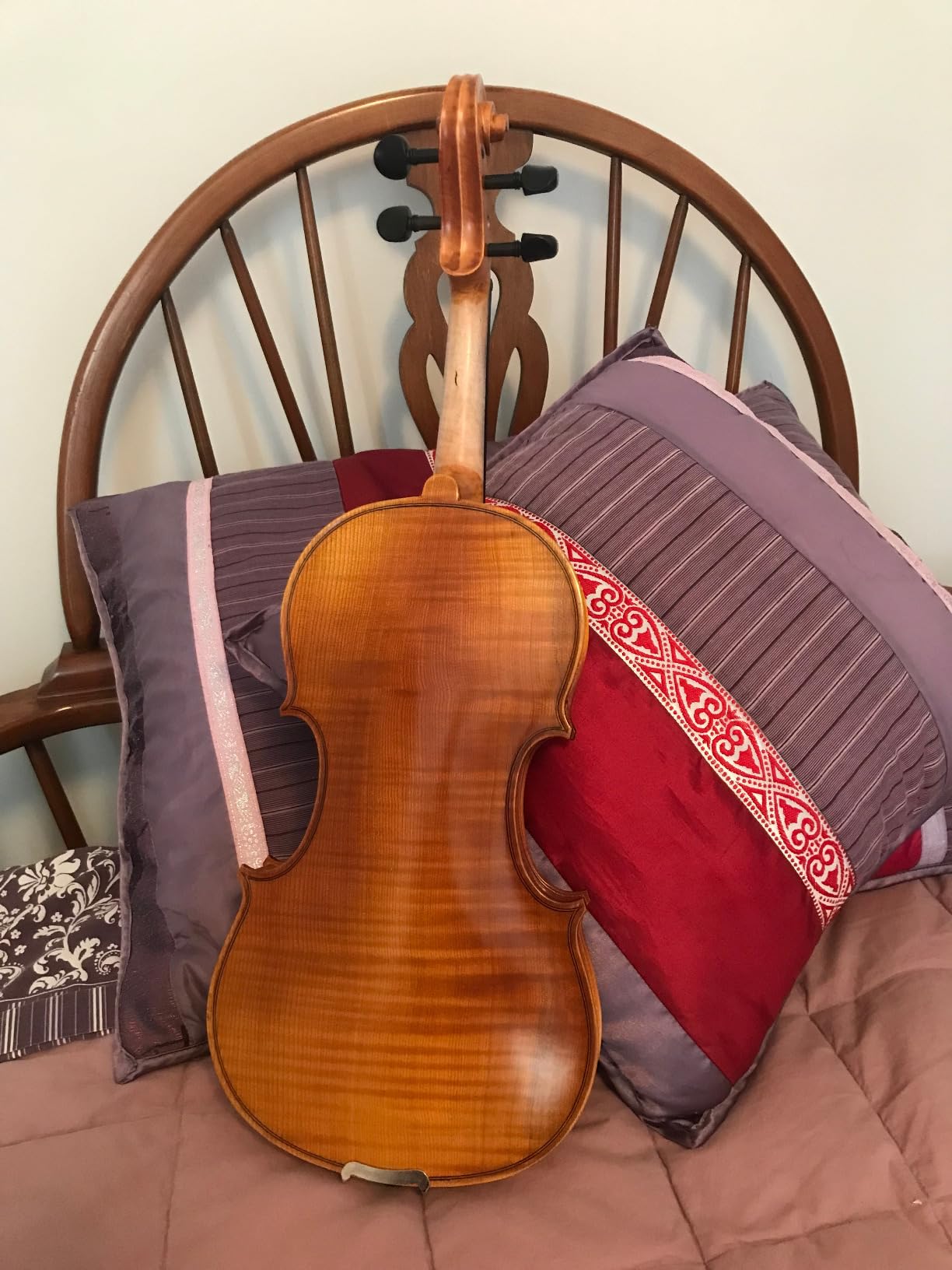 Cecilio Violin 4/4 Full Size Kit Hand Oil Rub Highly Flamed 1-Piece Back Solidwood Violin with Premium Strings customer photo 1
