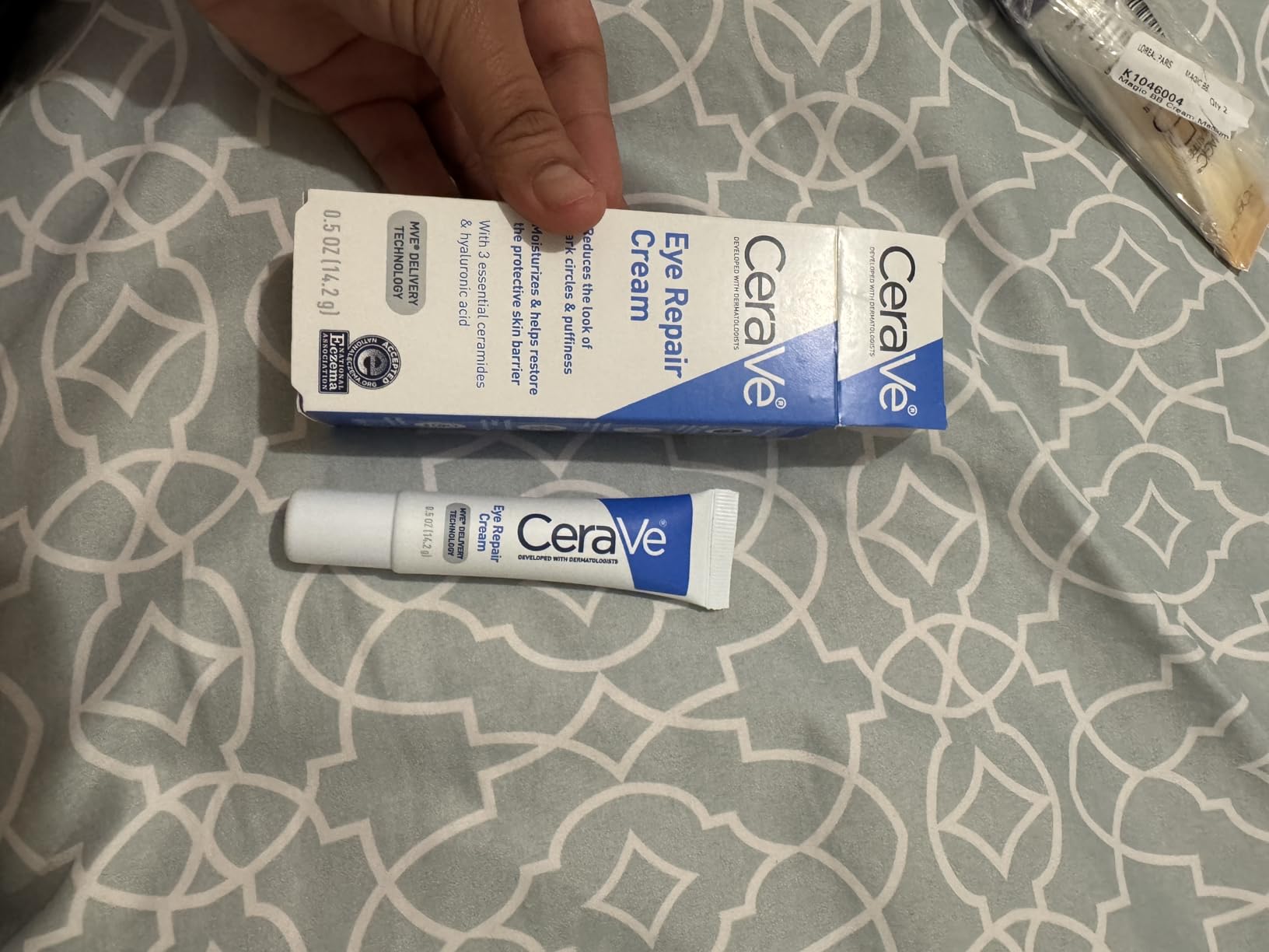 CeraVe Eye Repair Cream, Under Eye Cream For Puffiness And Bags Under Eyes, Hyaluronic Acid + Niacinamide + Marine Botanical Complex customer photo 1