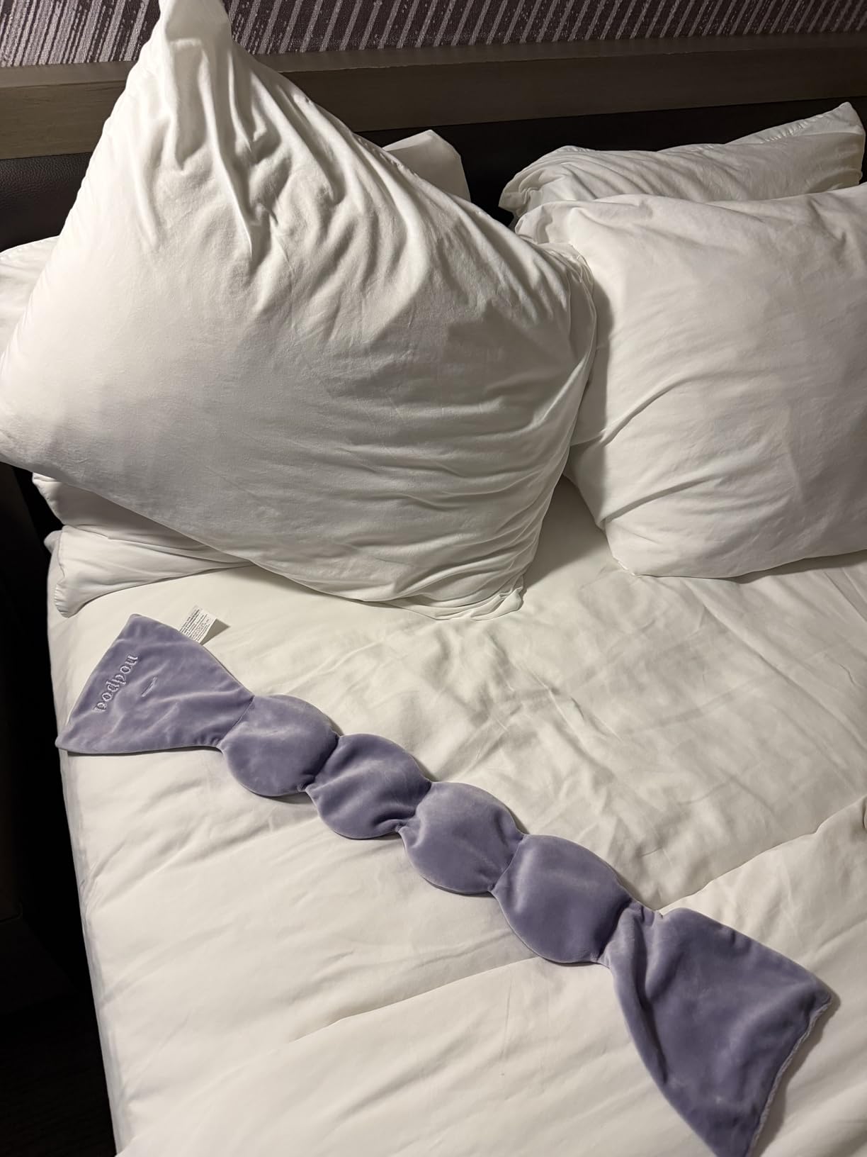 Nodpod Gentle Pressure Sleep Mask | Patented Light Blocking Design for Sleeping, Traveling & Relaxation - Black Onyx customer photo 2