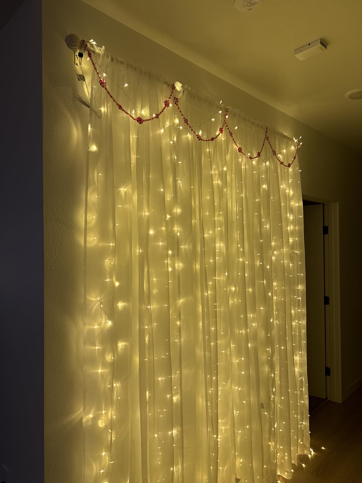 Twinkle Star 300 LED Curtain String Lights, 8 Modes Plug in Fairy Lights for Bedroom,Wedding,Party,Birthday, Hanging Twinkle Light for Indoor Outdoor Wall Window Backdrop Decoration, Warm White customer photo 2