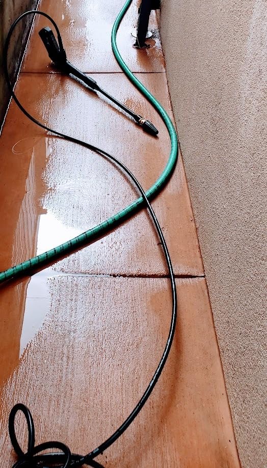 Karcher Pressure Washer K1700, 3 Spray Nozzles, Detergent Tank, for Cars, Driveways, Siding, Patios, 2125 max. PSI, 1.46 max. GPM customer photo 1
