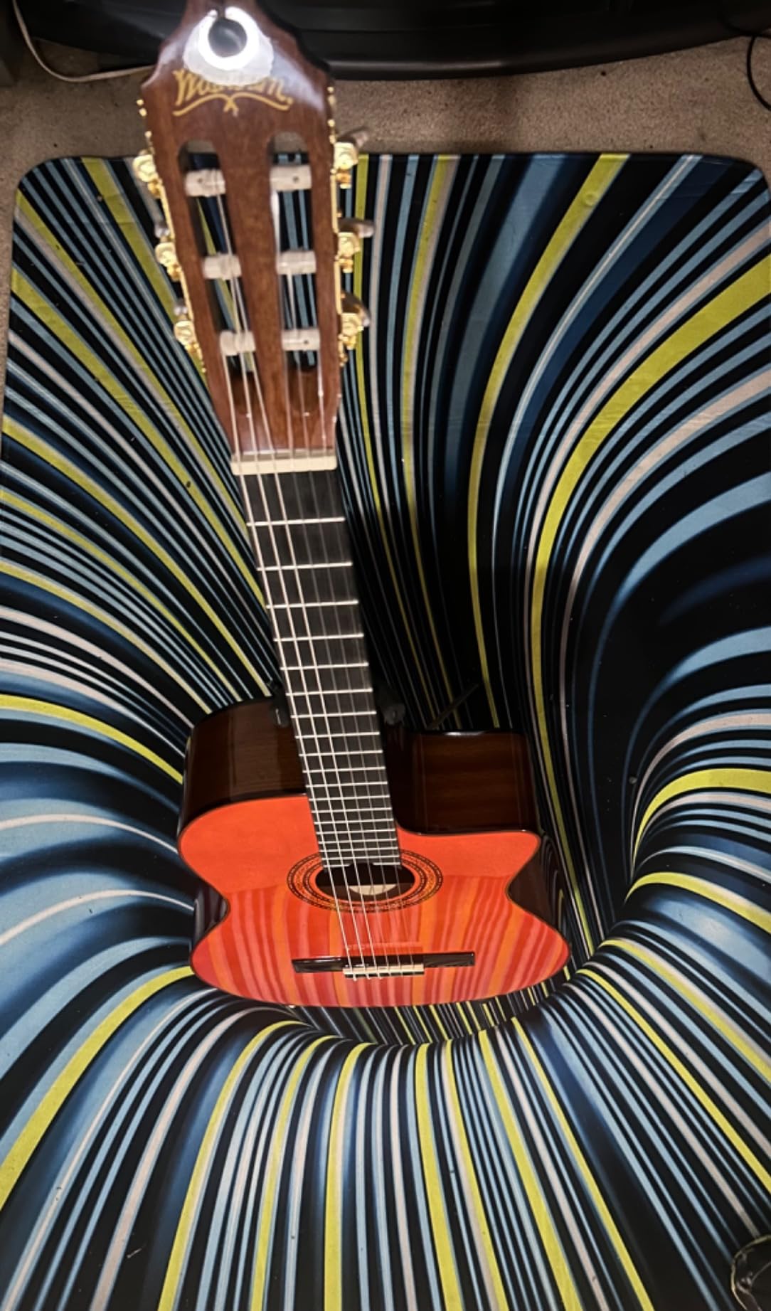 Washburn Classical C5CE Cutaway, Acoustic Electric Guitar customer photo 2