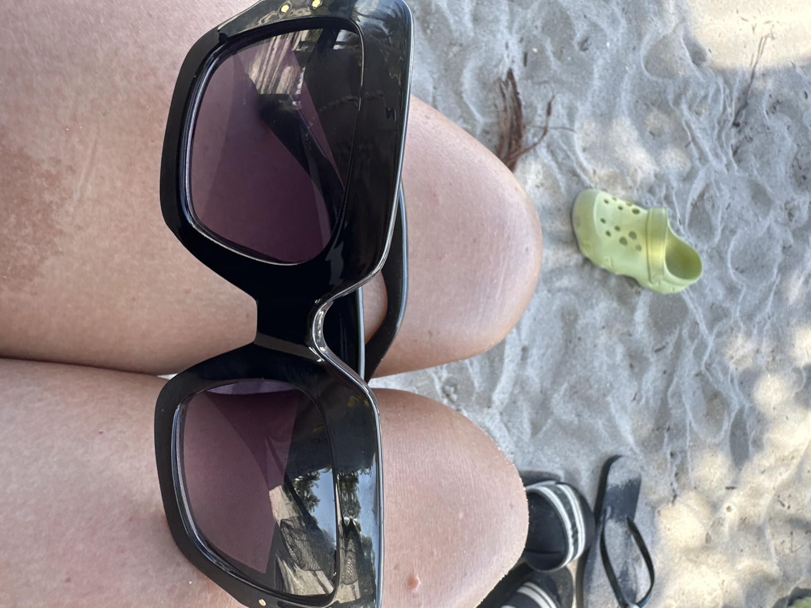 FEISEDY Retro Trendy Square Sunglasses for Women Oversized Stylish Inspired Shades Vintage Designer Sunglasses B2276 customer photo 2