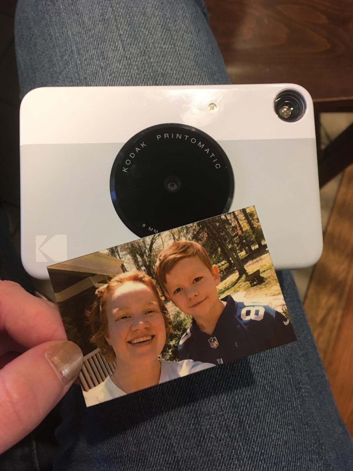 KODAK Printomatic Full-Color Instant Print Digital Camera - Colorful Photos On Zink 2x3 Sticky-Back Photo Paper - 5MP, Portable, Creative Fun Gift for Birthday, Christmas, Holiday - Black customer photo 2