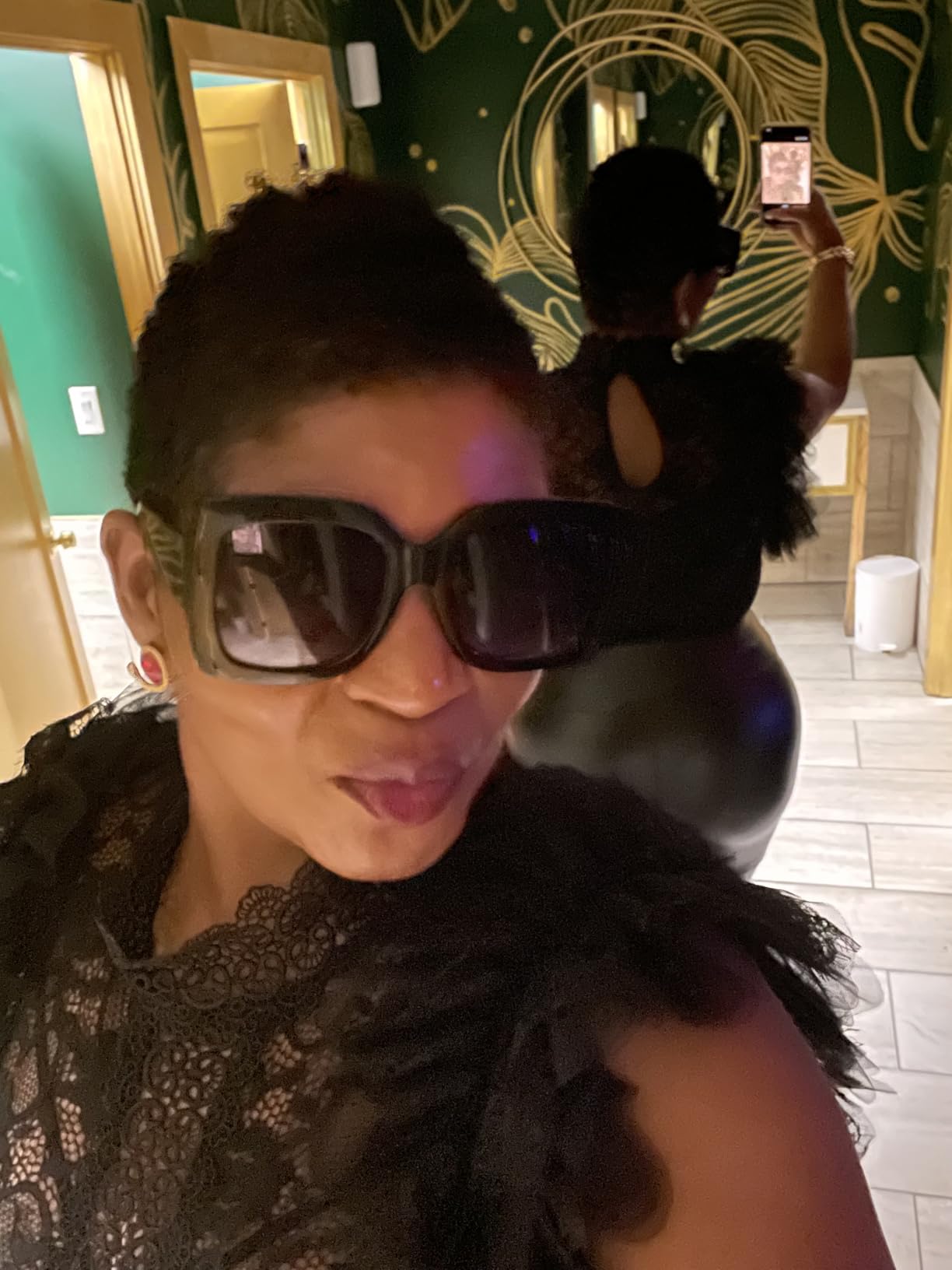 GQUEEN Oversized Square Frame Sunglasses Womens Retro Vintage Trendy Shades S904 customer photo 2