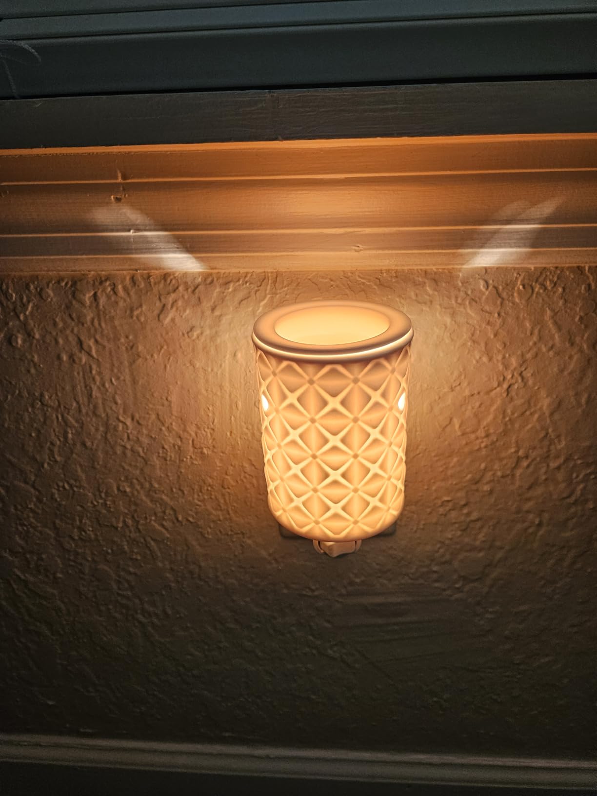 STAR MOON Ceramic Wax Melt Warmer, Plug in Wax Warmer for Scented Wax, Scentsy Wax Warmer for Fragrance Oil, Night Light Wax Burner Decoration with Two Bulbs customer photo 1