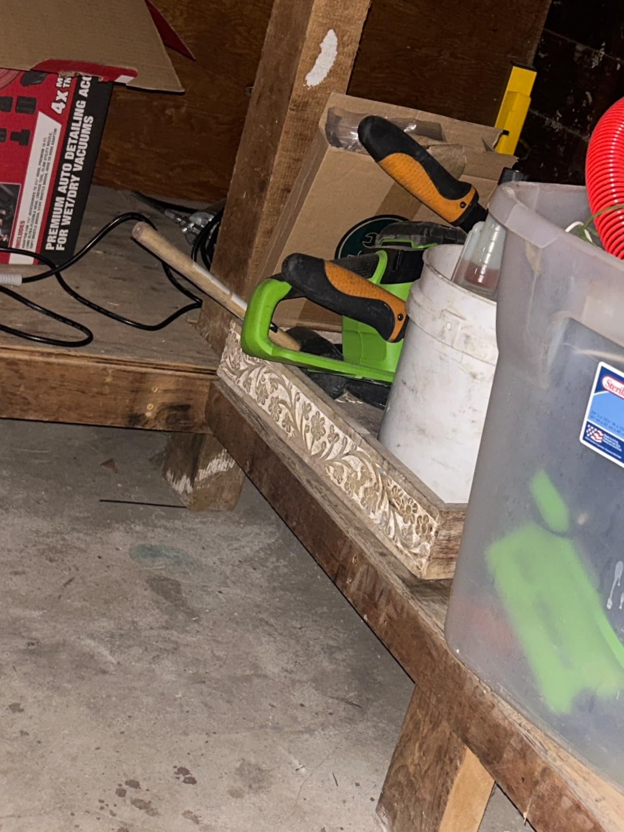Greenworks 40V 14-Inch Cordless Chainsaw, 2.5Ah Battery Included (Great For Storm Clean-Up, Pruning, and Camping) customer photo 2