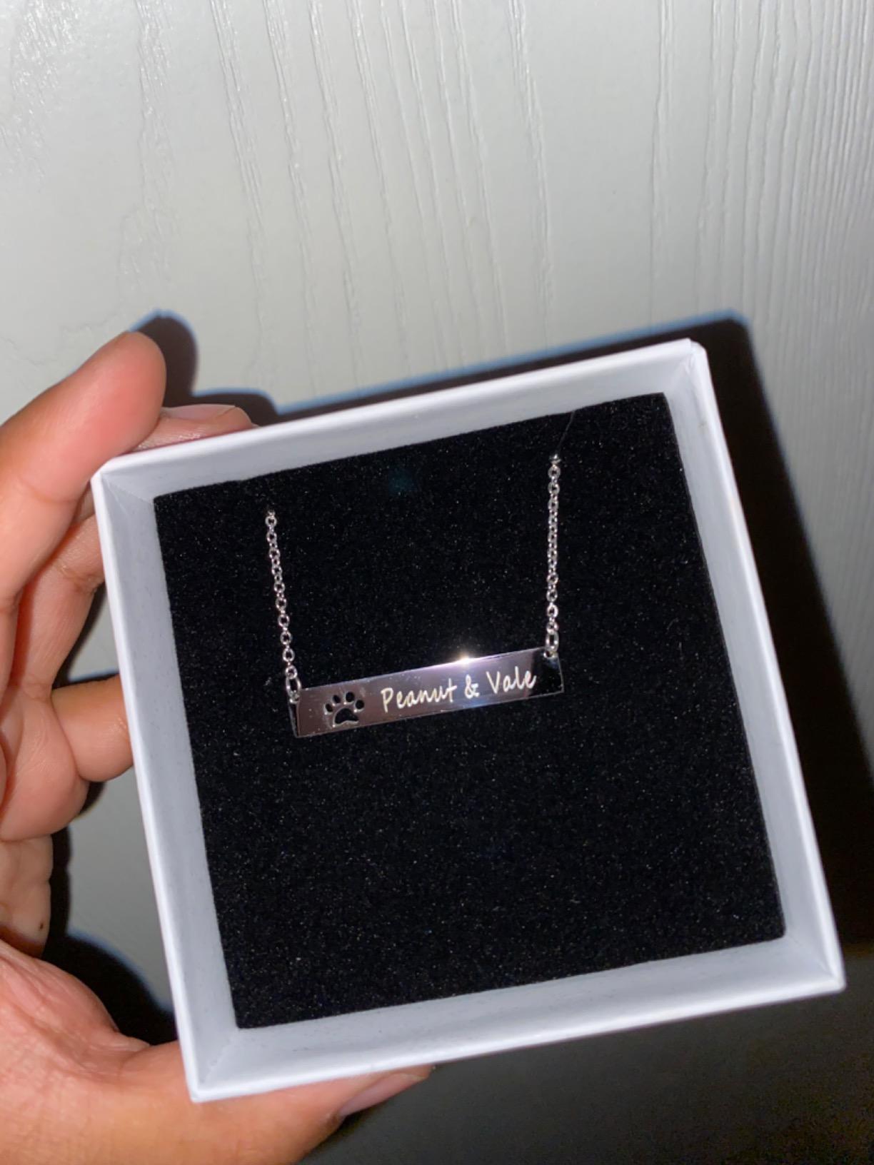 Anavia Personalized Bar Necklace Dog Paw Print Jewelry, Customized Handmade Stainless Steel Name Pendant Necklace Gift for Puppy Lover Mom Women Family Friends customer photo 1