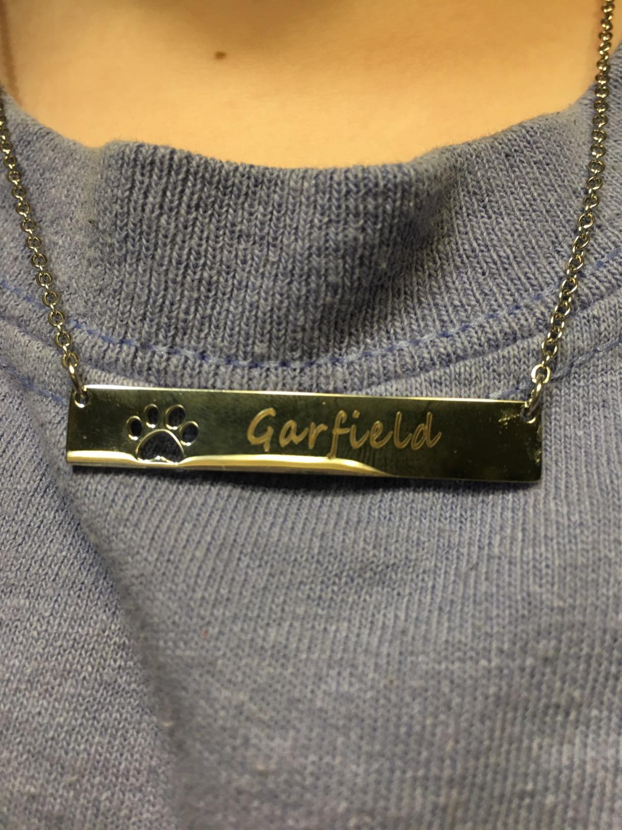 Anavia Personalized Bar Necklace Dog Paw Print Jewelry, Customized Handmade Stainless Steel Name Pendant Necklace Gift for Puppy Lover Mom Women Family Friends customer photo 2