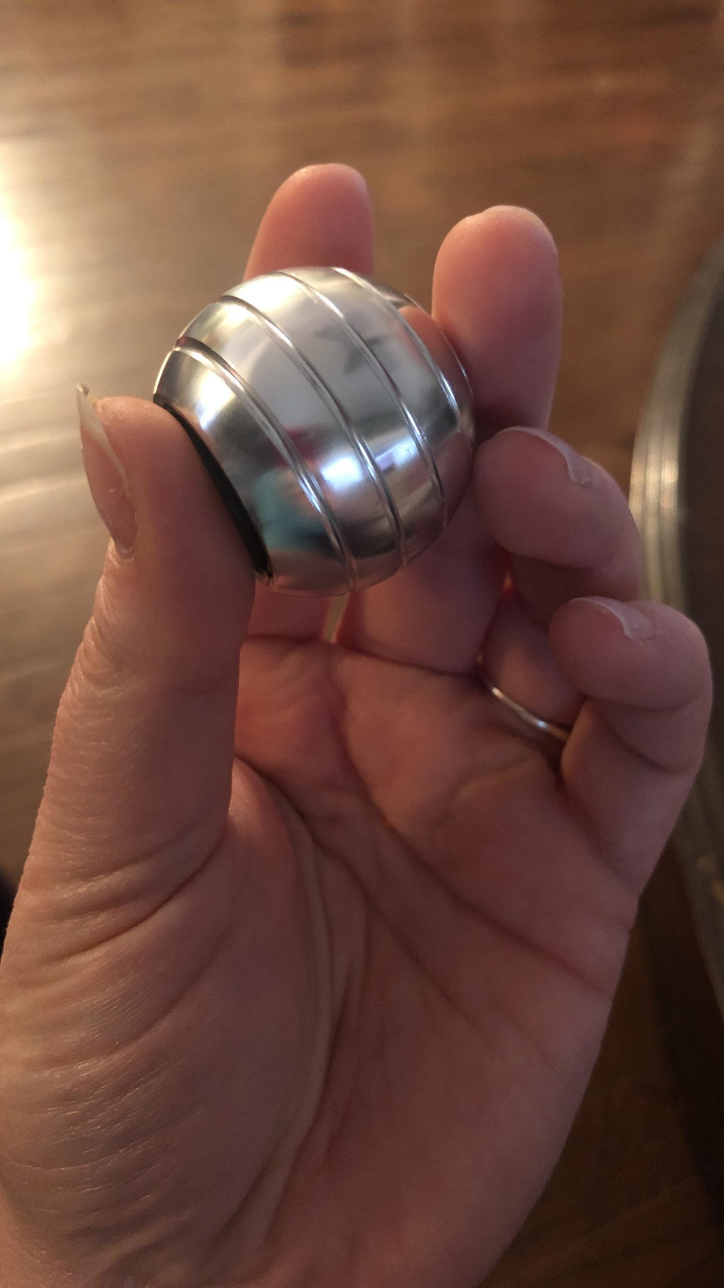 Kinetic Desk Toys, Full Body Optical Illusion Spinner Ball, Gifts for Men, Women, Kids 1.5