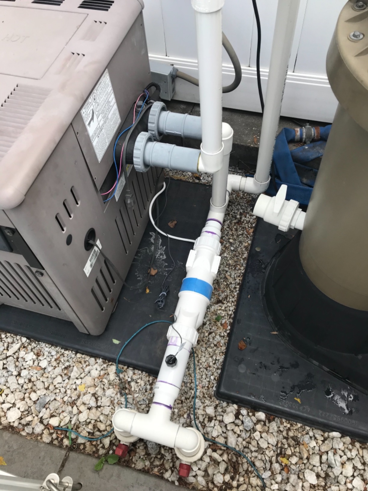 Hayward W3AQR15 AquaRite Salt Chlorination System for In-Ground Pools up to 40,000 Gallons, White customer photo 2