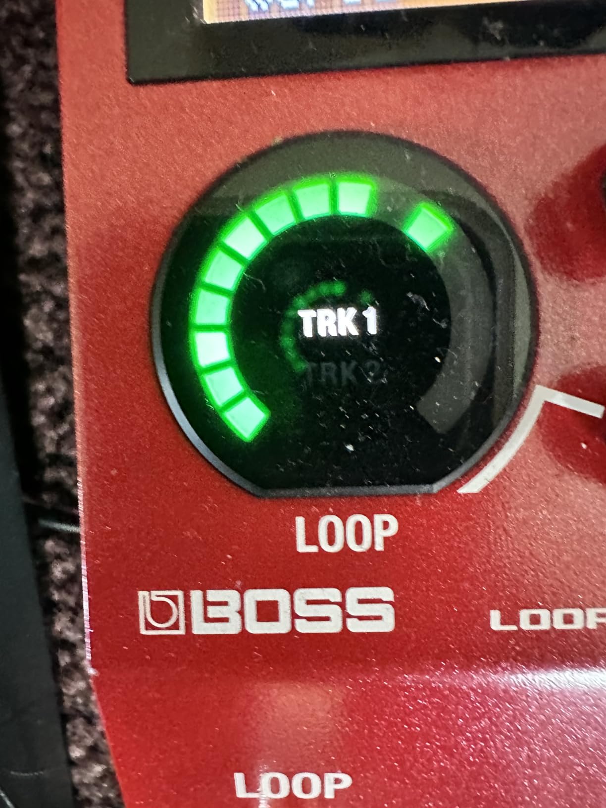 RC-10R Rhythm Loop Station | Song-Based Looping & Dynamic Rhythms in a Small Footprint | 280 Preset Styles | 16 Versatile Drum Kits | 2-Track Operation | Expanded Control Support | Full MIDI I/O customer photo 2