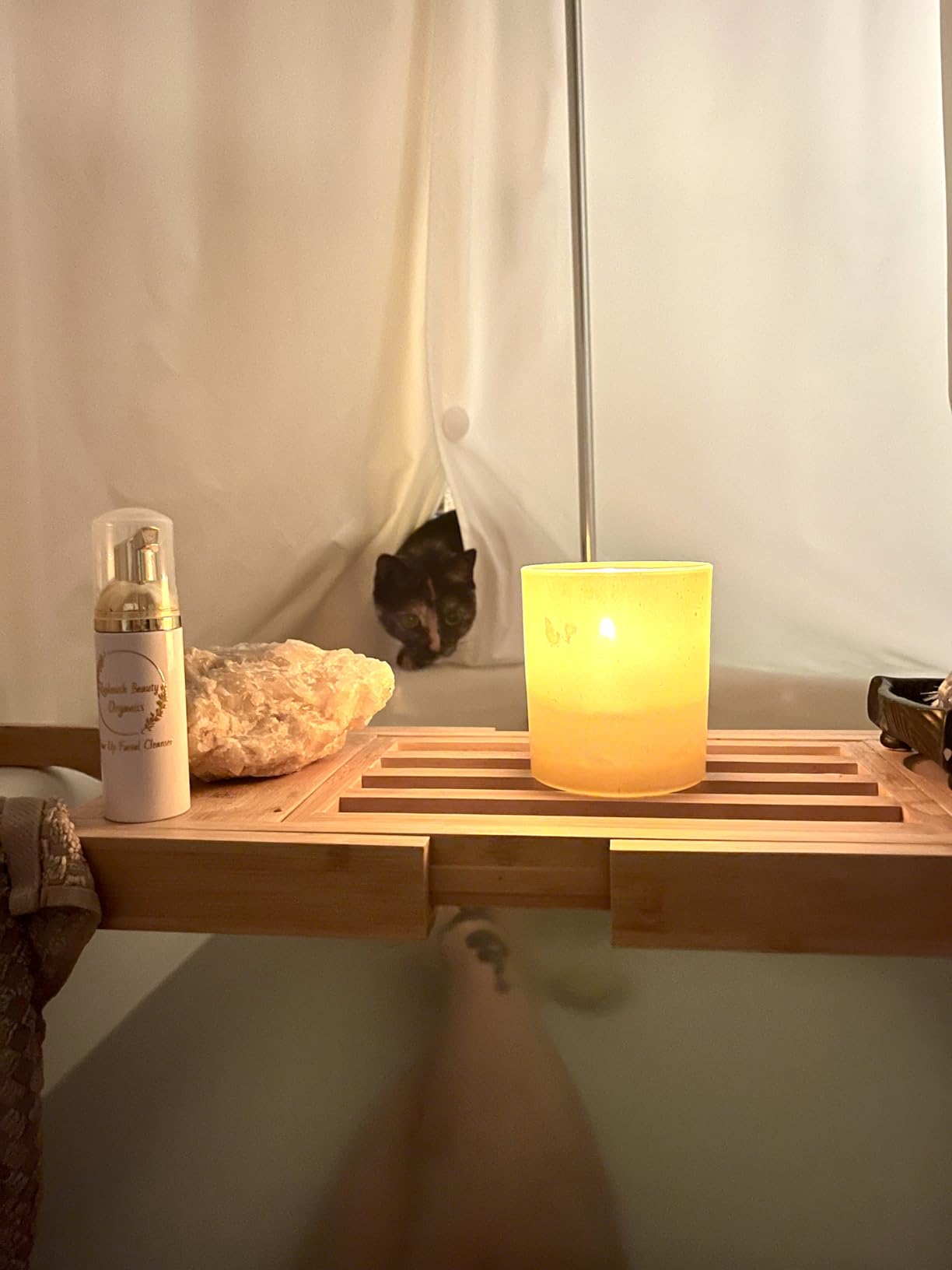 Deep Calm Bathtub Tray Caddy - Bamboo Foldable Bath Tub Table, Expandable Bath Tray Holds All Bathtub Accessories, Perfect Luxury Relaxing Gift for Self Care customer photo 2