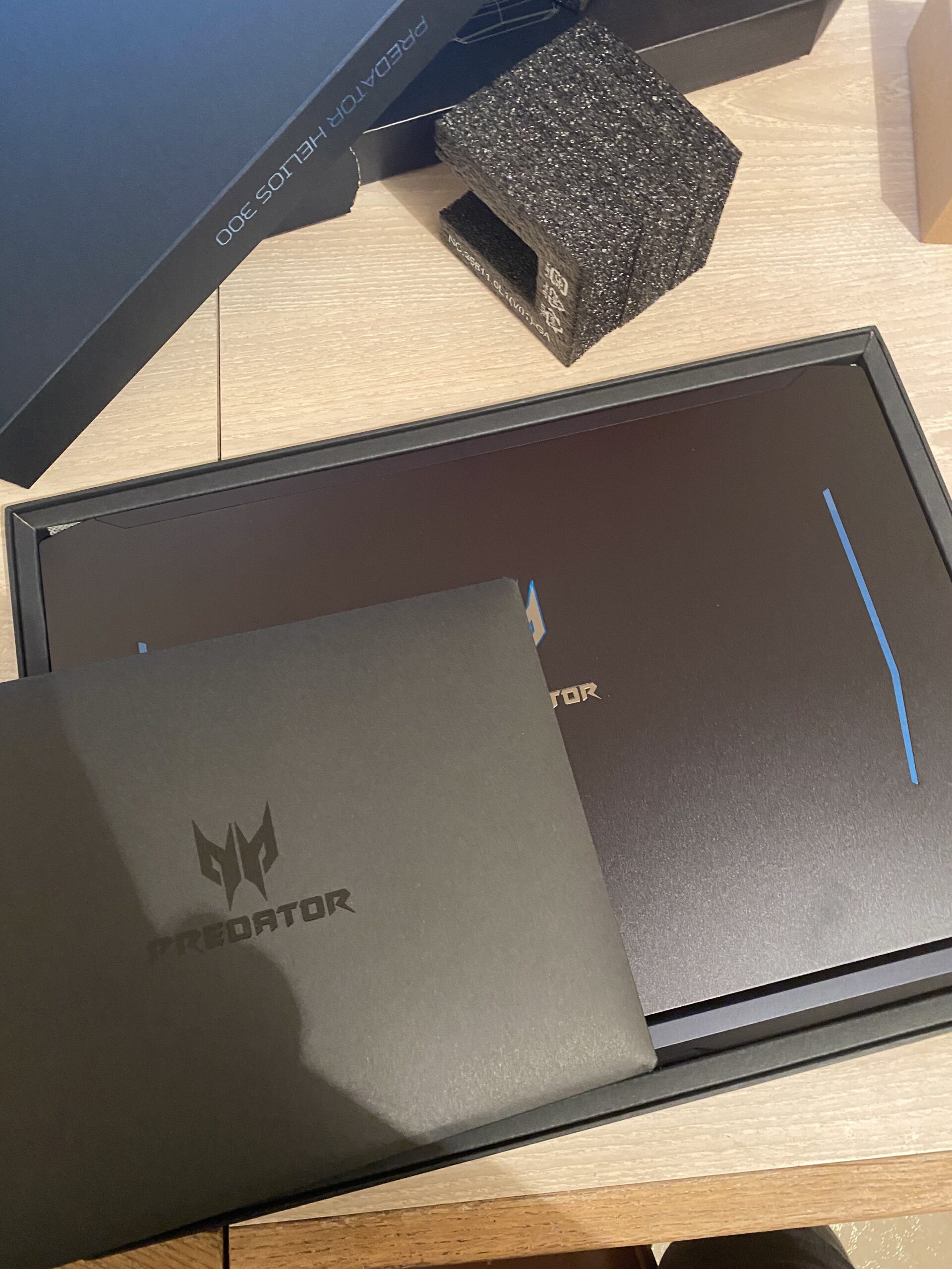 acer Predator Helios 300 Gaming Laptop, Intel Core i7-9750H, GeForce GTX 1660 Ti, 15.6