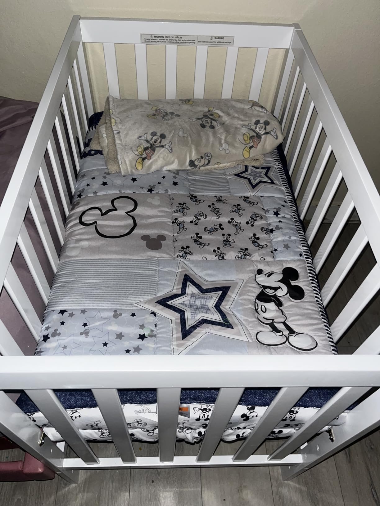 Dream On Me Edgewood 4-in-1 Convertible Mini Baby Crib in White GreenGuard Gold & JPMA, Non-Toxic, Compact 40×25×33