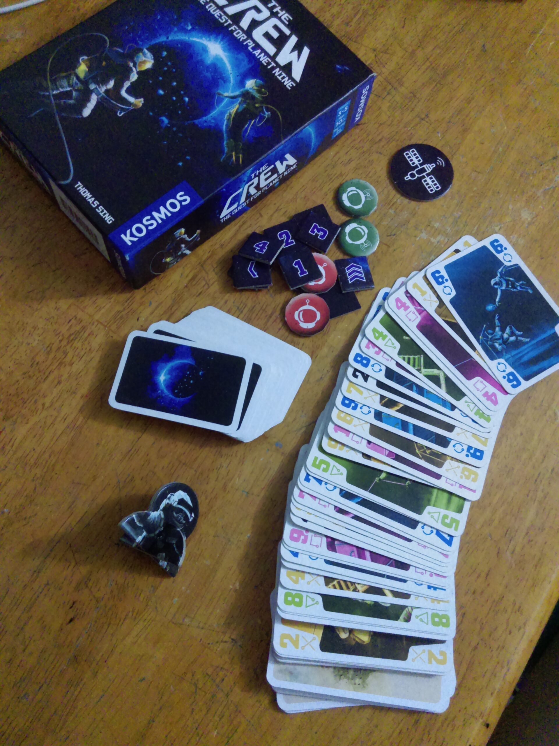 THAMES & KOSMOS The Crew - Quest for Planet Nine | Card Game | Kennerspiel des Jahres Winner | Cooperative | 3-5 Players | Ages 10+ | Trick-Taking | 50 Levels of Difficulty | Endless Replay customer photo 2