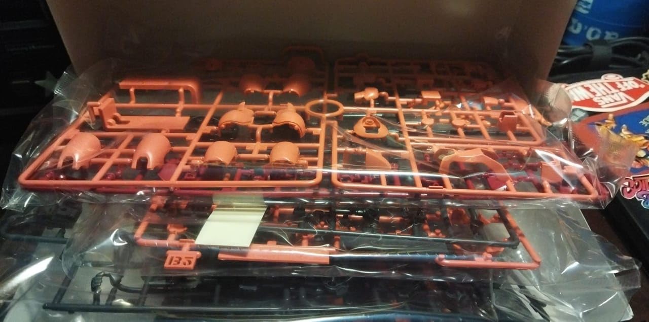Bandai Hobby - Mobile Suit Gundam - #234 MS-06S Zaku II HGUC 1/144 Model Kit customer photo 2