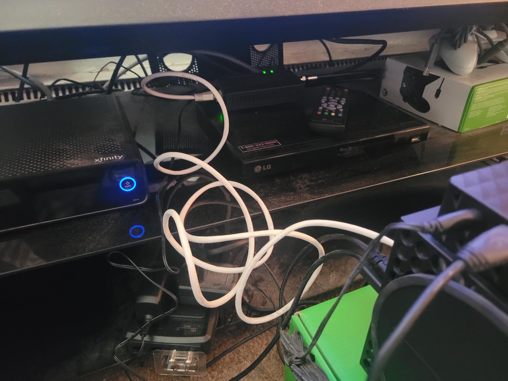 ScreenBeam MoCA 2.5 Network Adapter for Higher Speed Internet, Ethernet Over Coax - Starter Kit (Model: ECB6250K02) customer photo 1