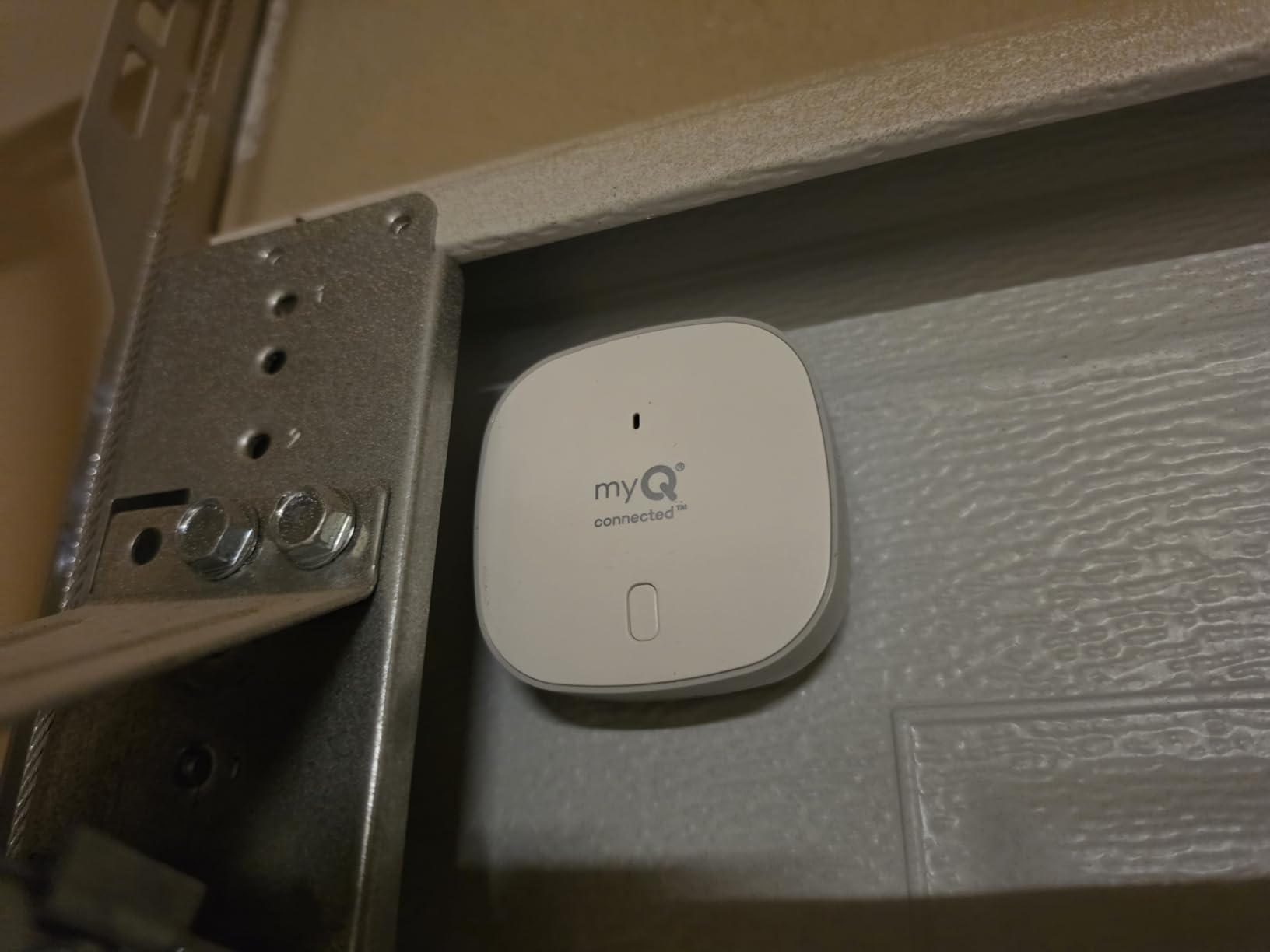 Smart Garage Control - Wireless Garage Hub and Sensor with Wifi & Bluetooth - Smartphone Controlled, myQ-G0401-ES, White customer photo 2