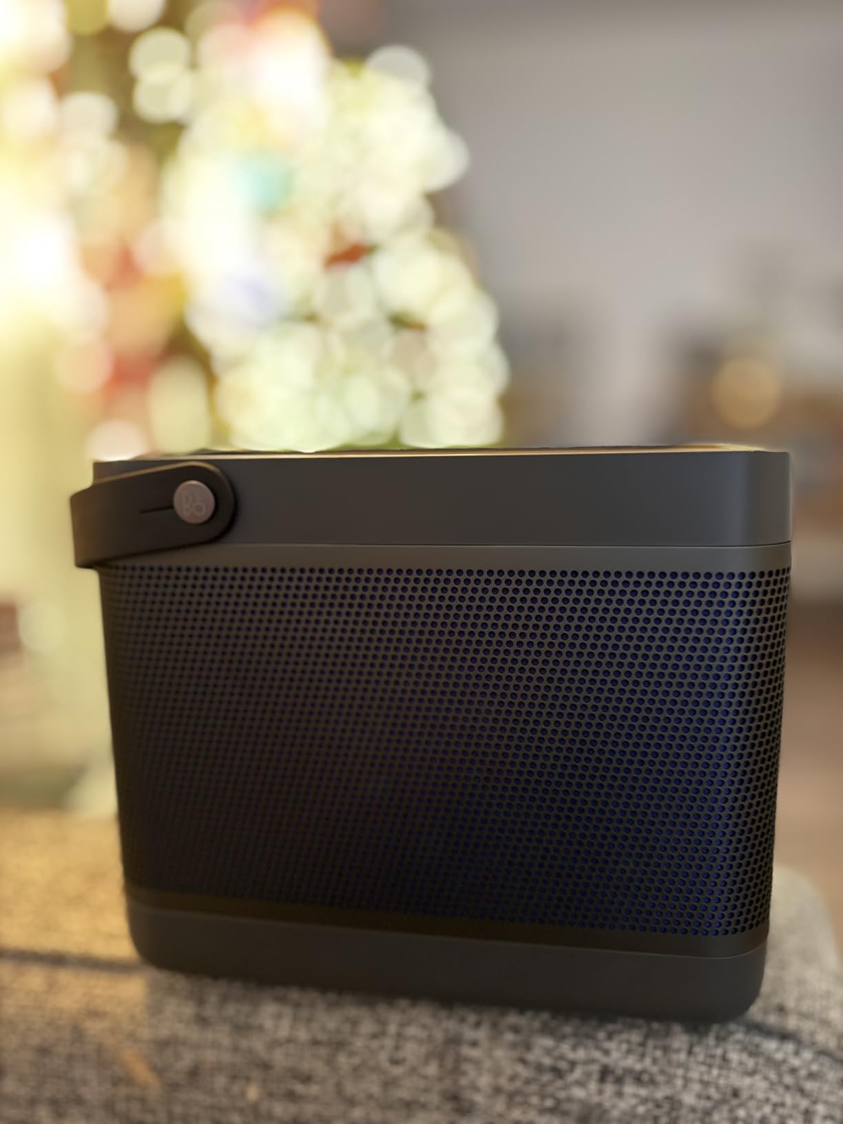 Bang & Olufsen Beolit 20 Powerful Portable Wireless Bluetooth Speaker, Grey Mist customer photo 2