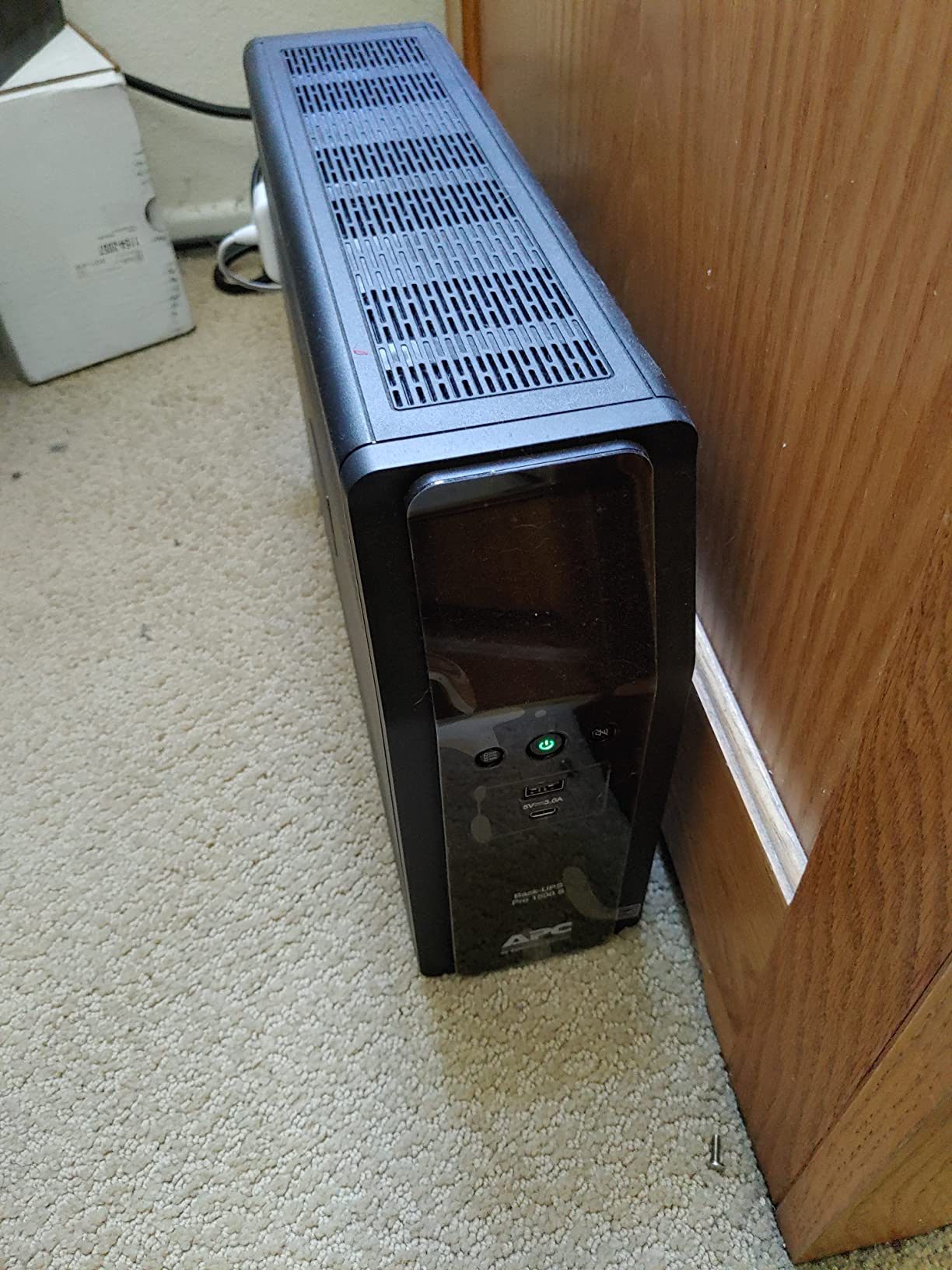 APC UPS Back-UPS Pro 1500VA Sinewave UPS, 900W Battery Backup & Surge Protector, AVR, 10 Outlets, LCD, USB-C & USB-A Charging Ports, BR1500MS2 customer photo 2