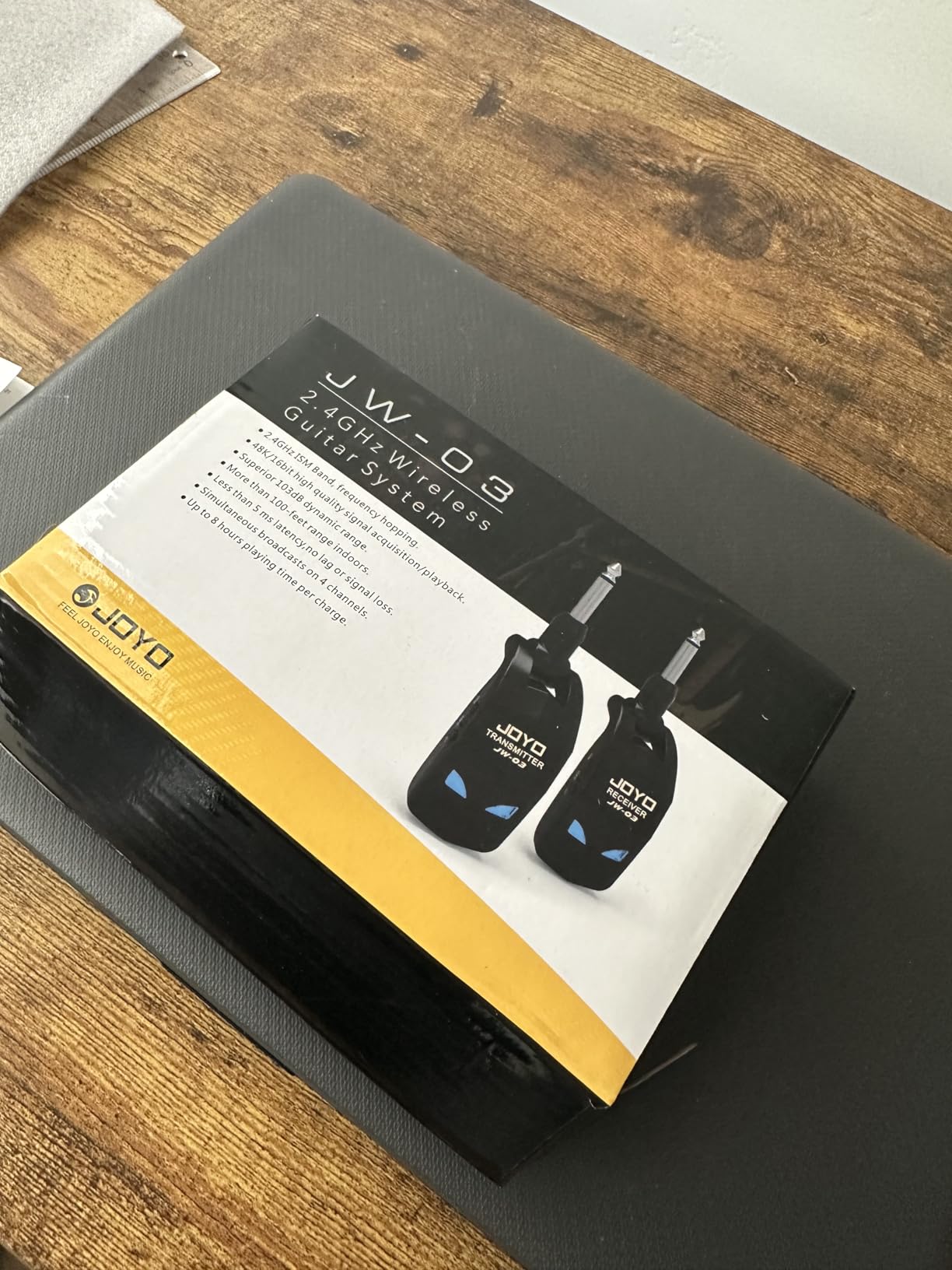 JOYO 2.4GHz Wireless Guitar System 4 Channels Rechargeable Audio Wireless Transmitter Receiver for Guitar Bass Electric Instruments (JW-03) customer photo 1