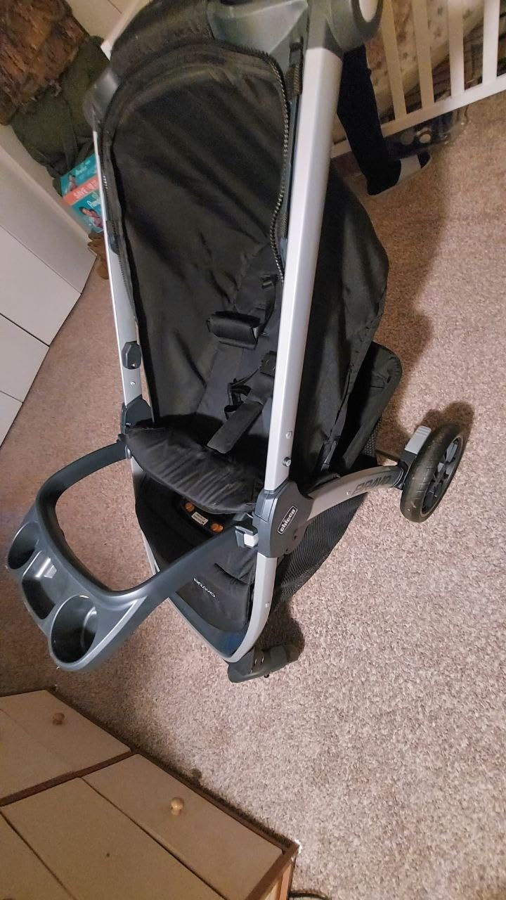 Chicco Bravo 3-in-1 Trio Travel System, Bravo Quick-Fold Stroller with KeyFit 30 Infant Car Seat and Base, Camden/Black customer photo 2