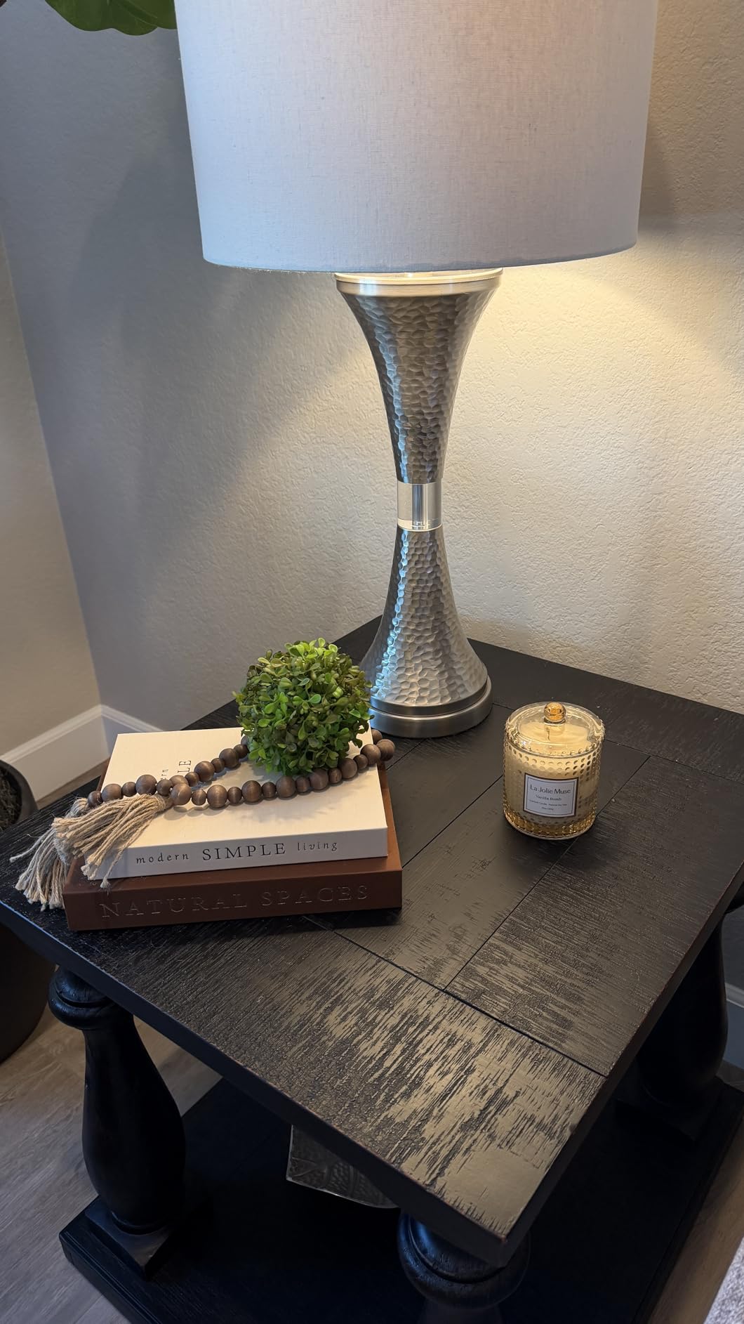 LA JOLIE MUSE Sahara Amber Scented Candle | Bergamot, Clove & Amber | 10 oz Soy Candle | Natural Soy Wax | 55 Hours Clean Burn | Gift-Ready for Cozy Nights | Elevated Home Décor customer photo 2