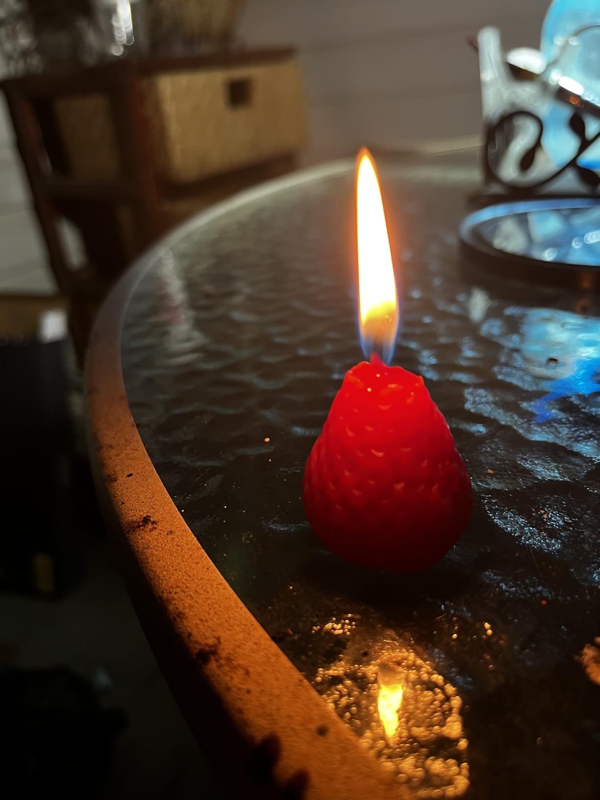 Nuanchu 8 Pieces Strawberry Candle Strawberry Shaped Scented Wax Mini Soy Wax Scented Cute Decorative Candle for Birthday Bedroom Bathroom Kitchen Decoration Parties customer photo 2