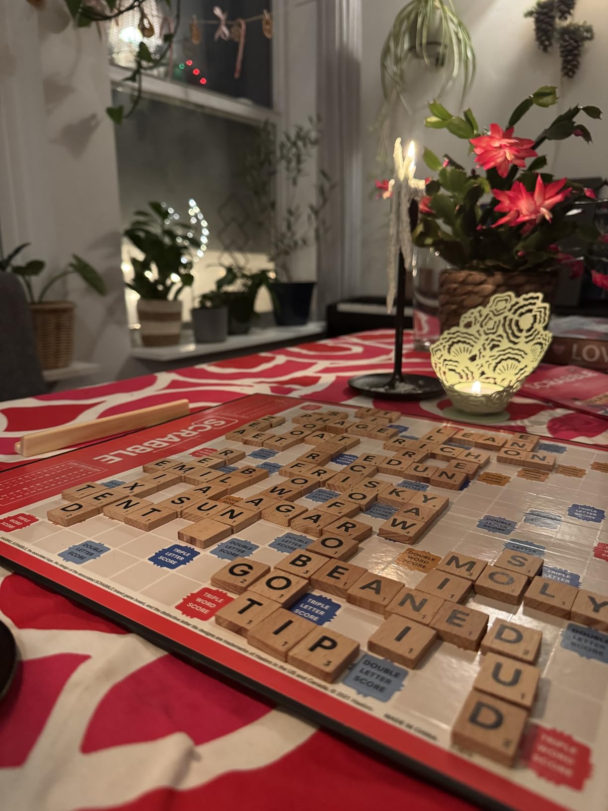Hasbro Gaming Scrabble Board Game, Classic Word Games for Kids Ages 8 and Up, Fun Family Game for 2-4 Players, The Classic Crossword Game customer photo 2