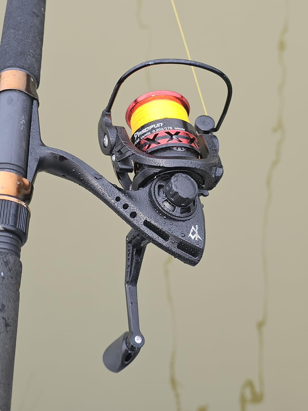 Piscifun Flame Spinning Reels, Lightweight 9+1BB Ultra Smooth Spinning Fishing Reels, 19.8LBs Max Drag, 2000, 3000, 4000, 5000 Series, Red & Blue customer photo 1