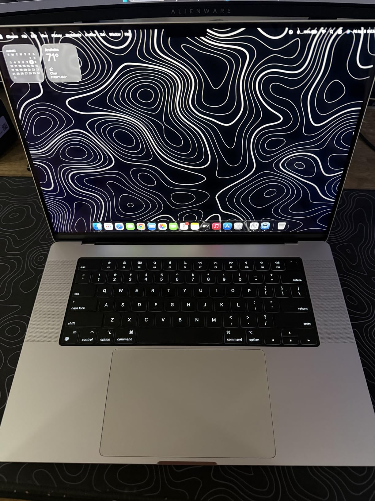 2021 MacBook Pro (16.2-inch, M1 Pro chip with 10-core CPU and 16-core GPU, 16GB RAM, 512GB SSD) - Space Gray customer photo 1