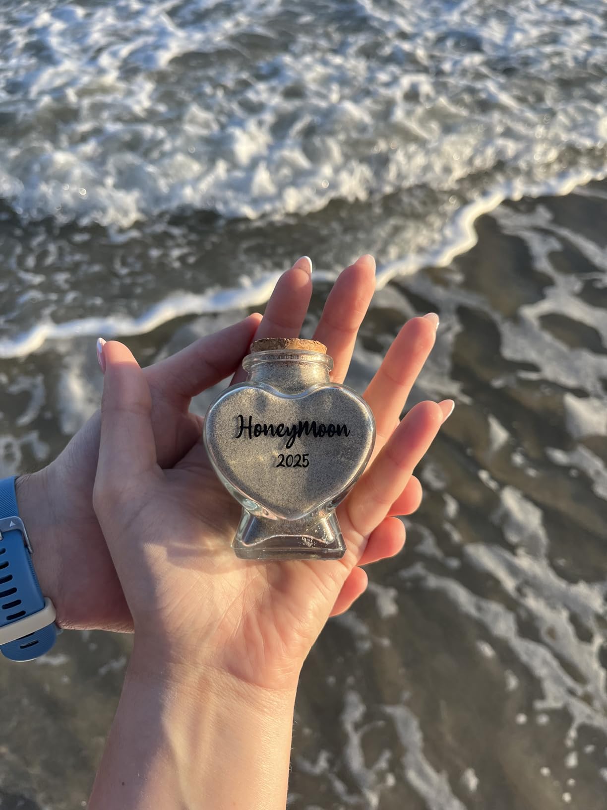 Honeymoon Sand Keepsake Jar 2026，Bridal Shower, Wedding, Engagement, Honeymoon, Travel Gift for Couples, Newlywed, Fiance(Gift Box Includes) - 40ml Heart Shape Glass customer photo 2