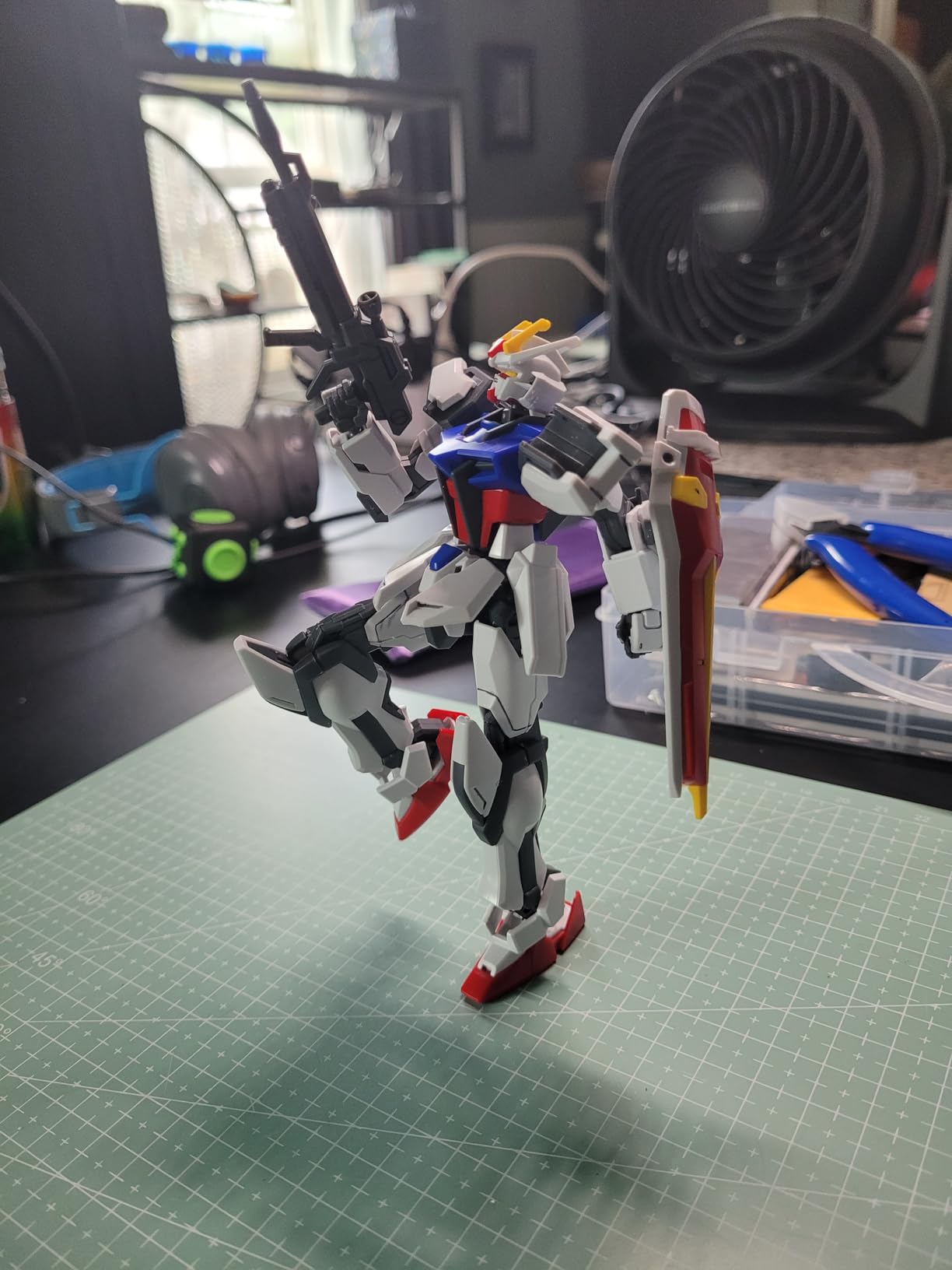 Bandai Hobby - Mobile Suit Gundam Seed - #10 GAT-X105 Strike Gundam Entry Grade 1/144 Model Kit customer photo 2