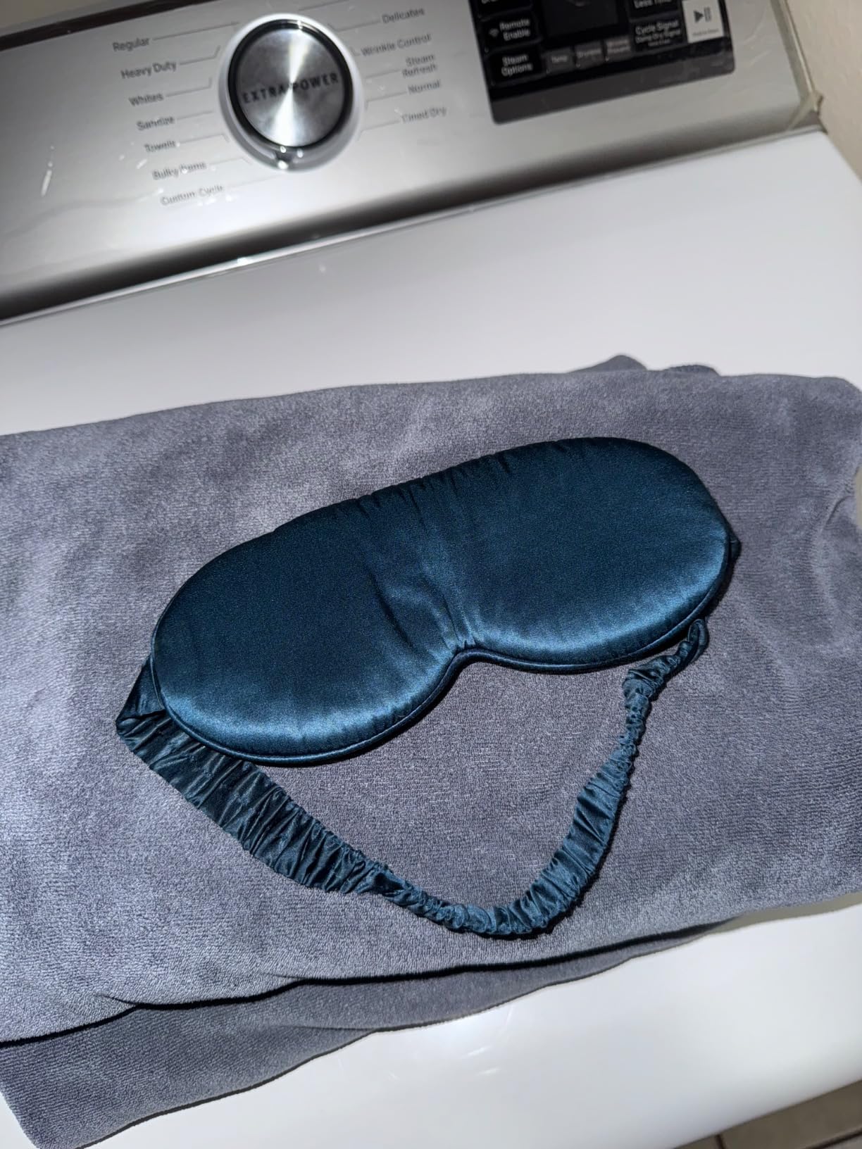SUNDAYSILKS Adjustable Silk Sleep Mask for Side Sleeper | Cloud-Like Comfort, Weighted for Deep Sleep | Soft Sleep Face Mask for Women & Men, Full Blackout, Cooling Silk Eye Mask for Sleeping customer photo 1