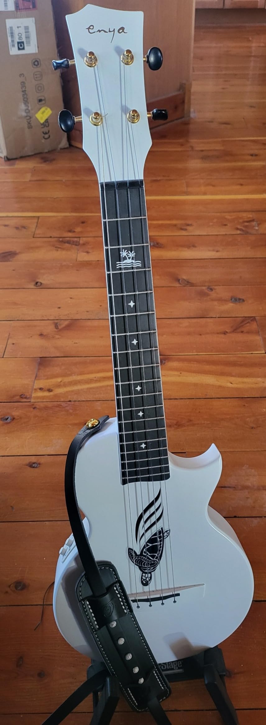 Enya Tenor Ukulele 26 Inch Carbon Fiber Acousticplus Cutaway Travel Ukelele for Beginner Bundle Kit with Online Lesson Including Gig Bag, Strap, Capo, and Strings Professional Ukalalee Yukalalee Gift customer photo 2