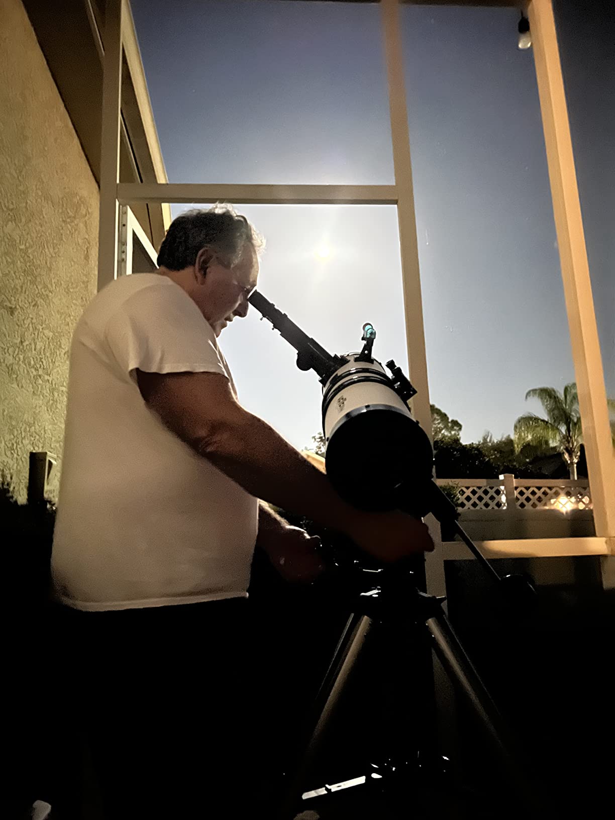 Telescope for Adults & Beginner Astronomers - 80mm Aperture 600mm Fully Multi-Coated High Transmission Coatings with AZ Mount Tripod Phone Adapter, Carrying Bag, Wireless Control customer photo 2