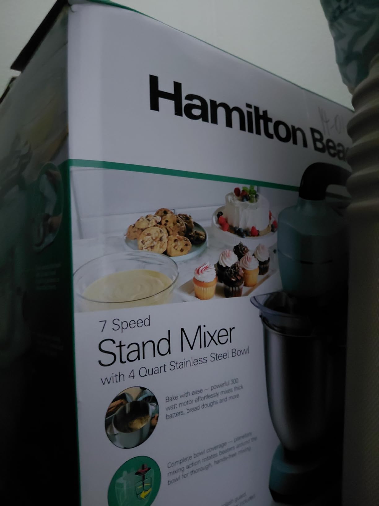 Hamilton Beach Electric Stand Mixer, 4 Quarts, Dough Hook, Flat Beater Attachments, Splash Guard, 7 Speeds with Whisk, Easy-Carry Top Handle, Pink customer photo 1