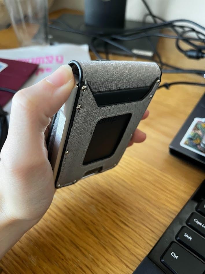 Chipolo CARD Spot - Wallet Tracker, Bluetooth Finder for Wallet, Passports - Works with The Apple Find My app (iOS ONLY) customer photo 2