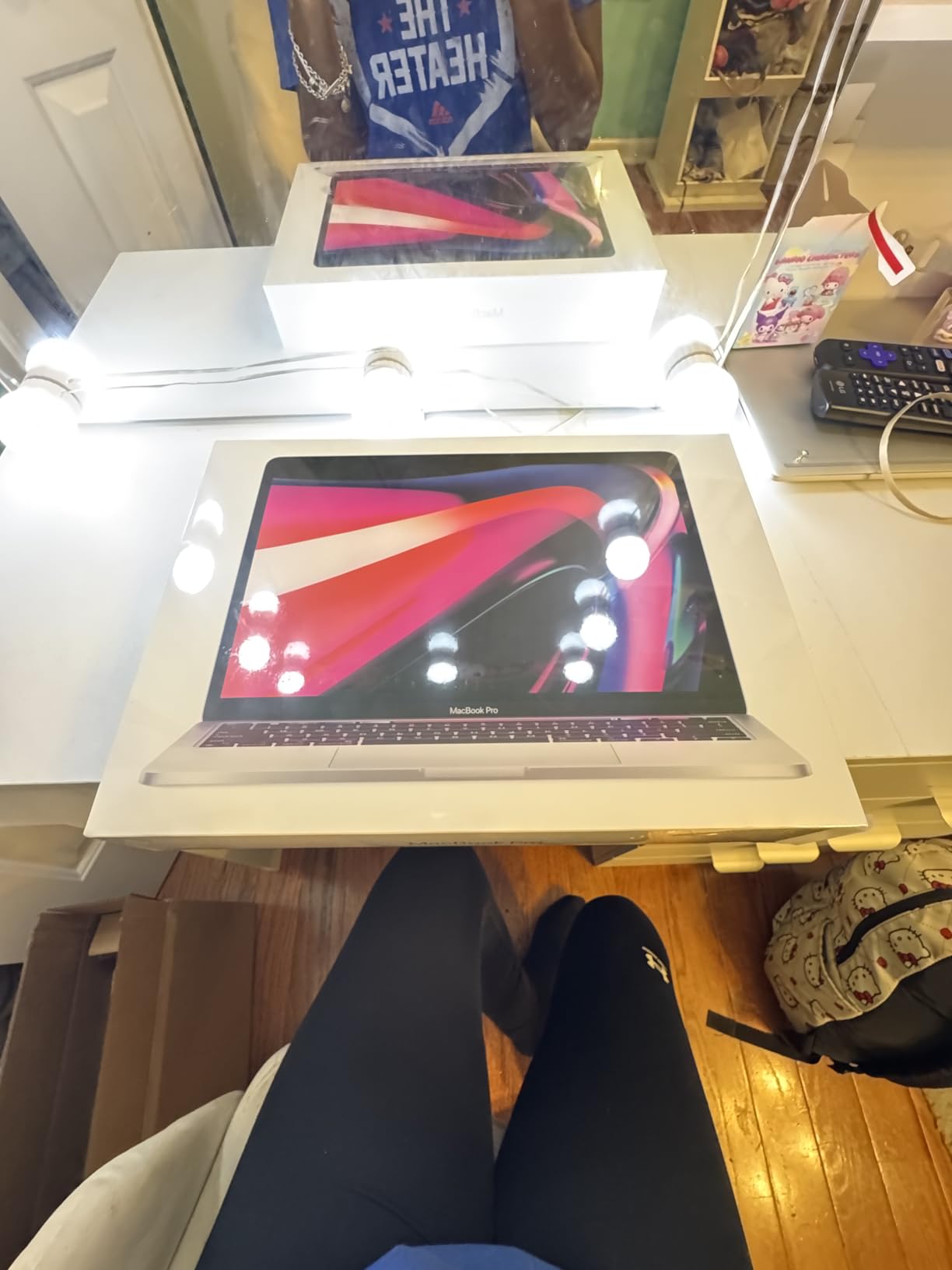 2022 Apple MacBook Pro Laptop with M2 chip: 13-inch Retina Display, 8GB RAM, 512GB SSD Storage, Touch Bar, Backlit Keyboard, FaceTime HD Camera. Works with iPhone and iPad; Silver customer photo 1