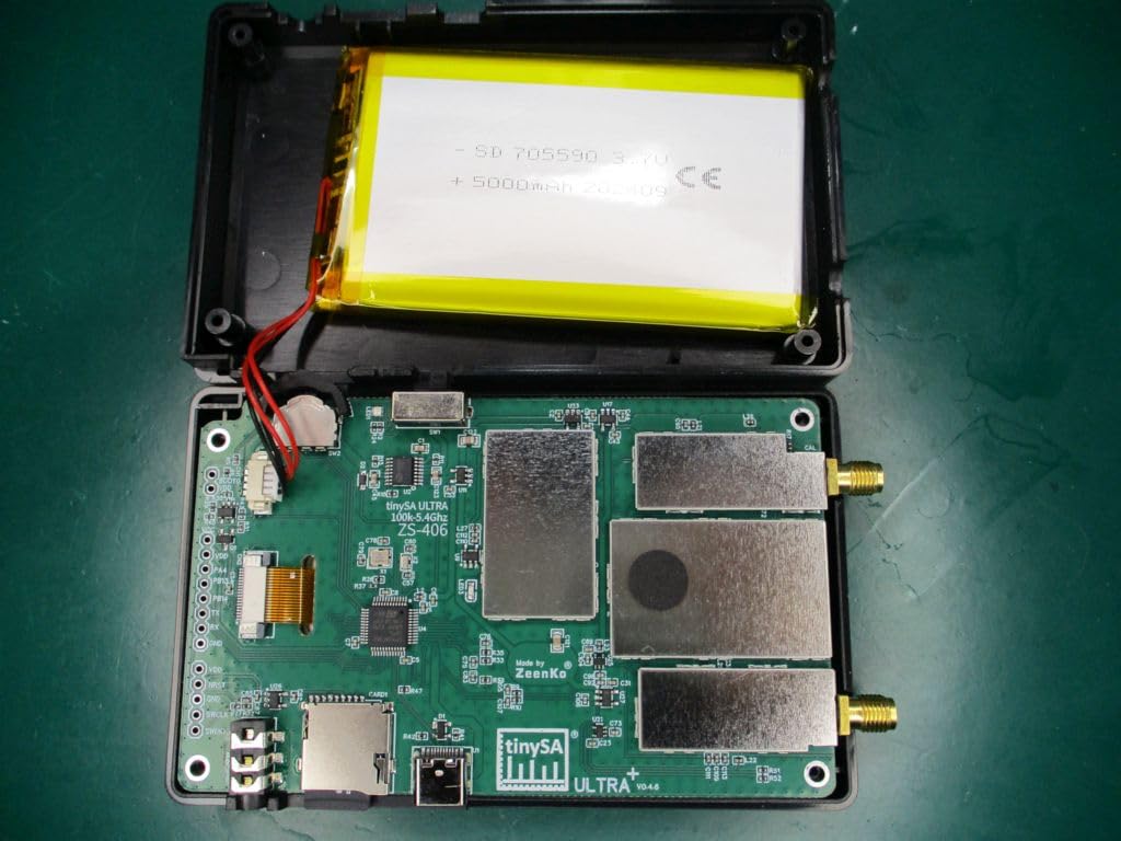 SeeSii TinySA Ultra+ ZS406 Spectrum Analyzer, 4.0 Inch 100kHz to 5.4GHz Handheld Tiny Frequency Analyzer with 32Gb Card, 2-in-1 Signal Generator V0.4.6.1 customer photo 2