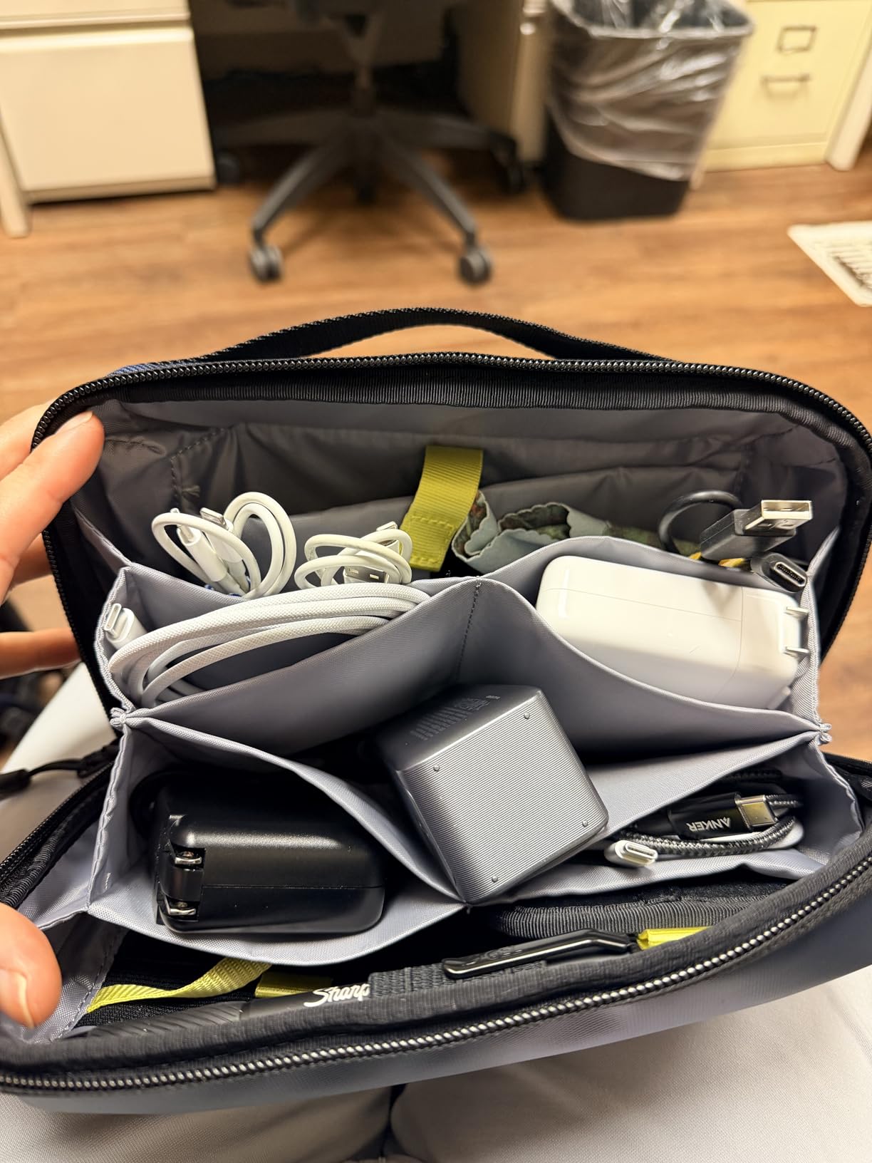 tomtoc Electronic Organizer Accessory Pouch for MacBook Charger, Cables, Power Bank, Hard Drive, Cords, Water-resistant Storage Bag with Removable Card Slots for USB Adapter, Memory Card, Black customer photo 2