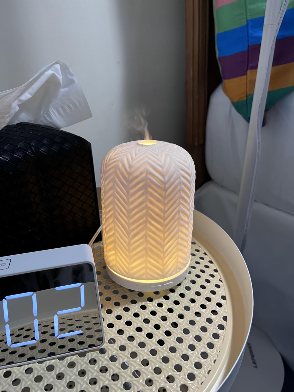 Essential Oil Diffuser,110ML Diffusers for Essential Oils Large Room, Ceramic Diffusers Decorative Ultrasonic Defuzzer, Ideal for Aesthetic Home,Dorm Décor, Yoga,White customer photo 2
