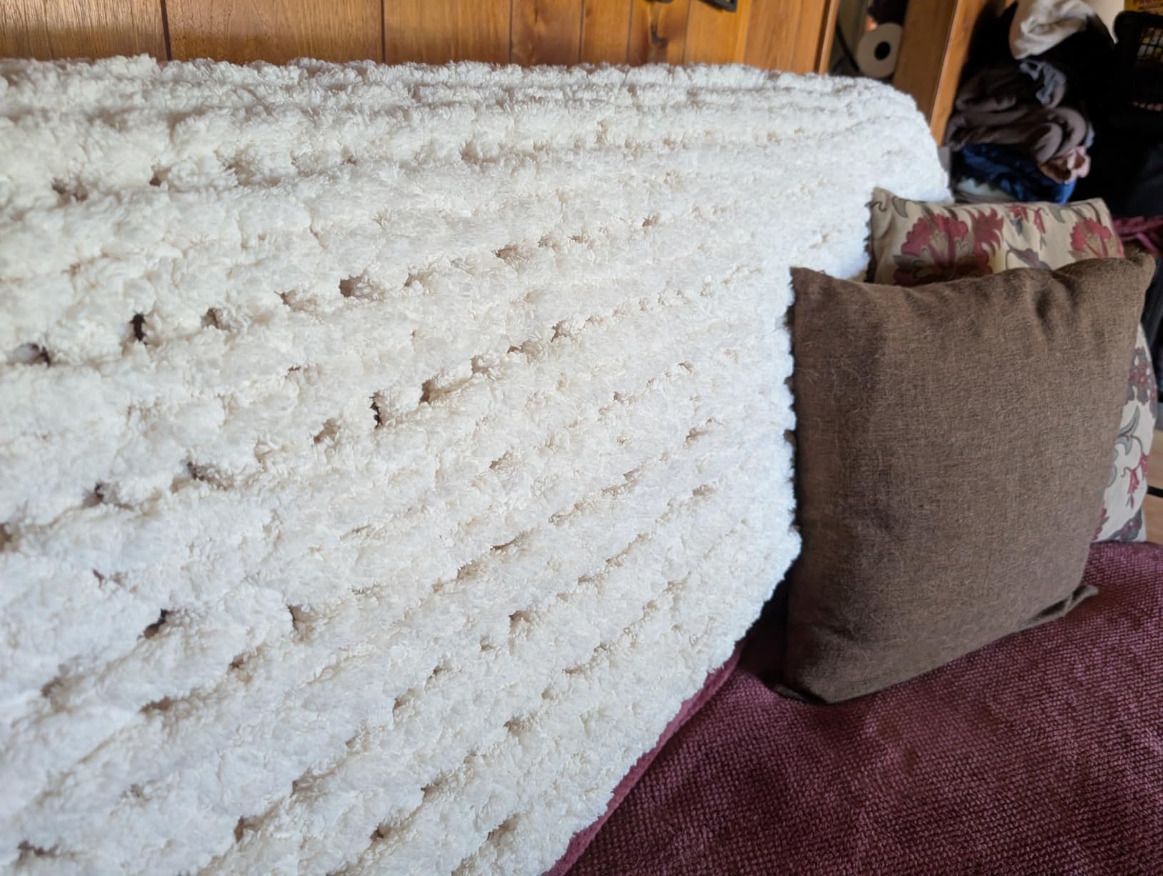 L'AGRATY Chunky Knit Blanket Throw, Soft Chenille Yarn Throw Blanket 50x60, Handmade Cable Knit Crochet Blanket, Large Knit Blankets Chunky Yarn, Rope Knot Throw Blanket for Couch Sofa Bed Home Decor customer photo 2