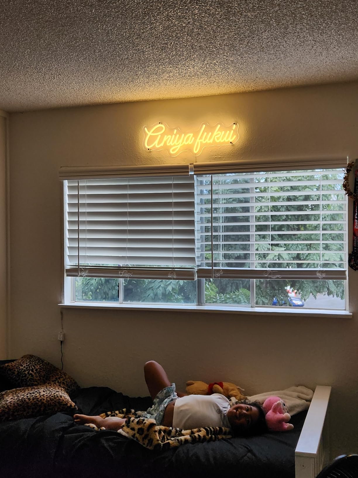 Custom Neon Signs, Personalized Large Led Neon Lights Sign,Neon Sign Customizable for Wall Decor Wedding Birthday Party Bedroom Bar Shop Name Logo Lights (Optional 18
