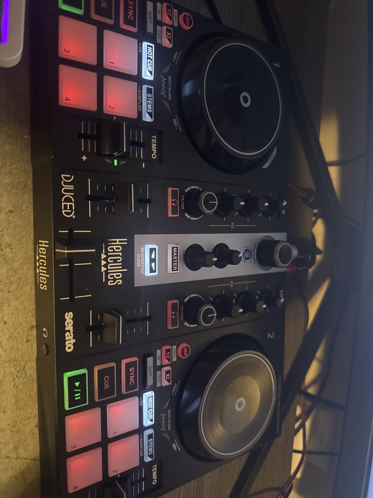 Hercules DJControl Inpulse 200 MK2 - Ideal DJ Controller for Learning to Mix - Software and Tutorials Included customer photo 2