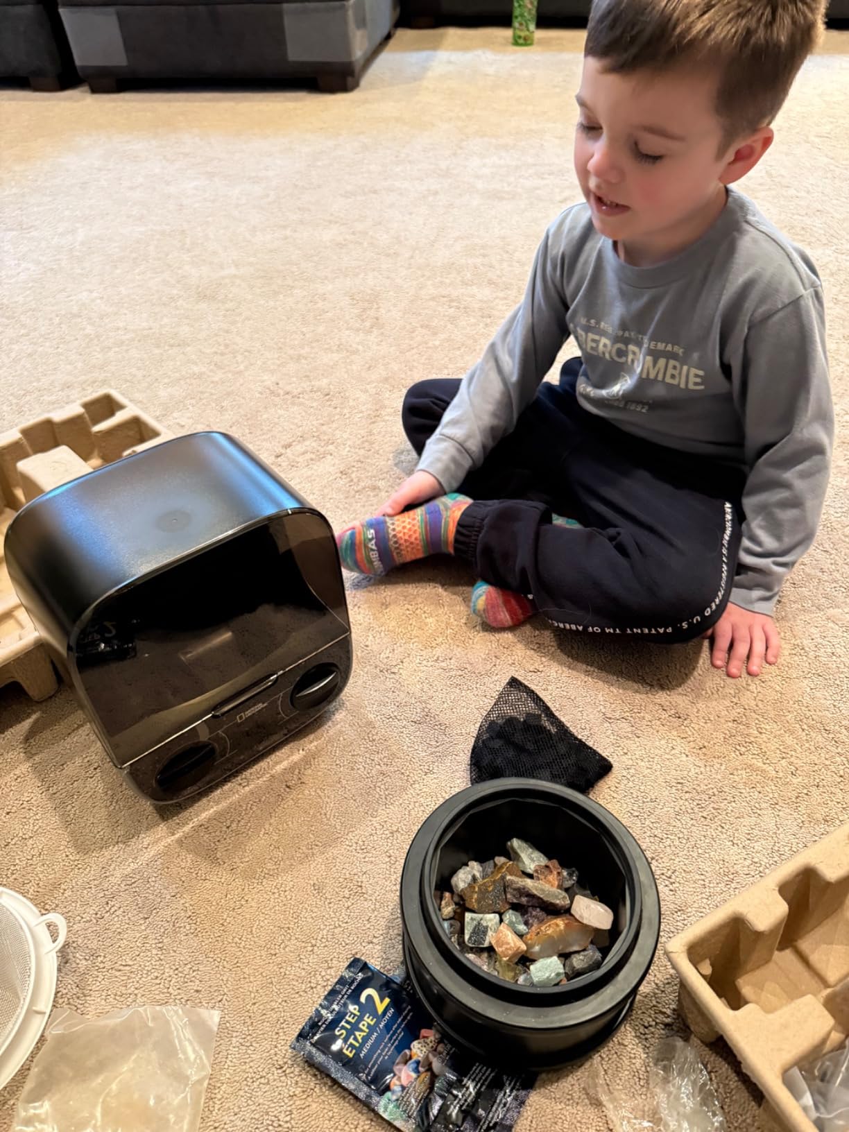 National Geographic Platinum Series Ultra Quiet Rock Polisher Kit - Patent-Pending for Kids & Adults, 2 lb. Barrel, Rocks, Grit, GemFoam, Rock Tumblers customer photo 2