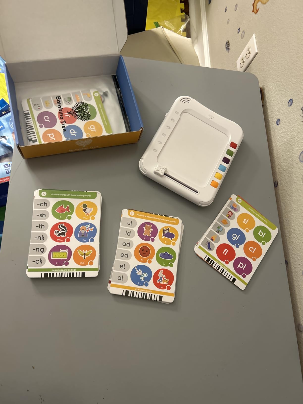 Phonics Machine Learning Pad - Electronic Reading Game for Kids Age 5-11 - Learn to Read with 720 Phonic and Letter Sound Questions customer photo 1