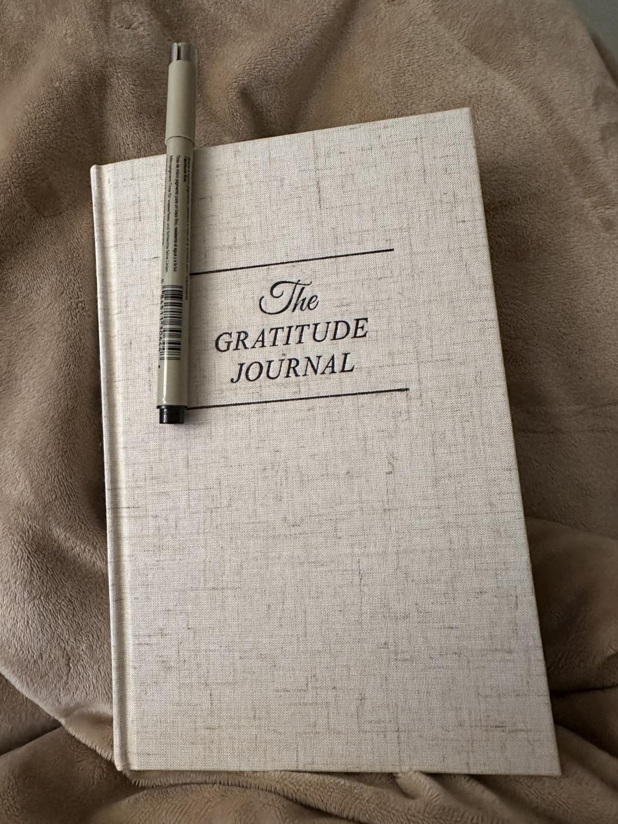 The Original Gratitude Journal 2026 - 5 Minute Gratitude Practice with Inspiring Quotes and Mindful Prompts for Affirmation, Reflection and Wellness - Daily Happiness Journal for Women and Men by Thankful Path customer photo 2
